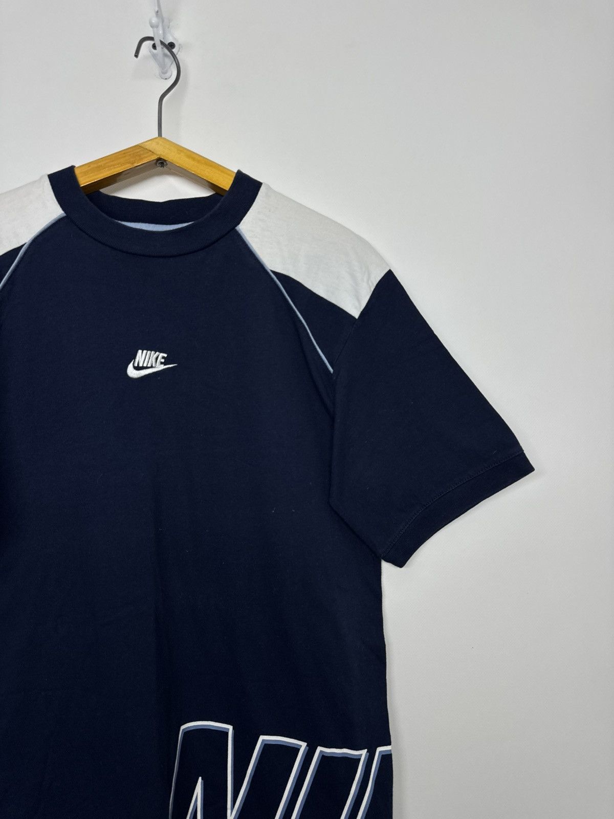 Nike Vintage Nike Center Swoosh T-Shirt 90’s Size US S / EU 44-46 / 1 - 5 Thumbnail