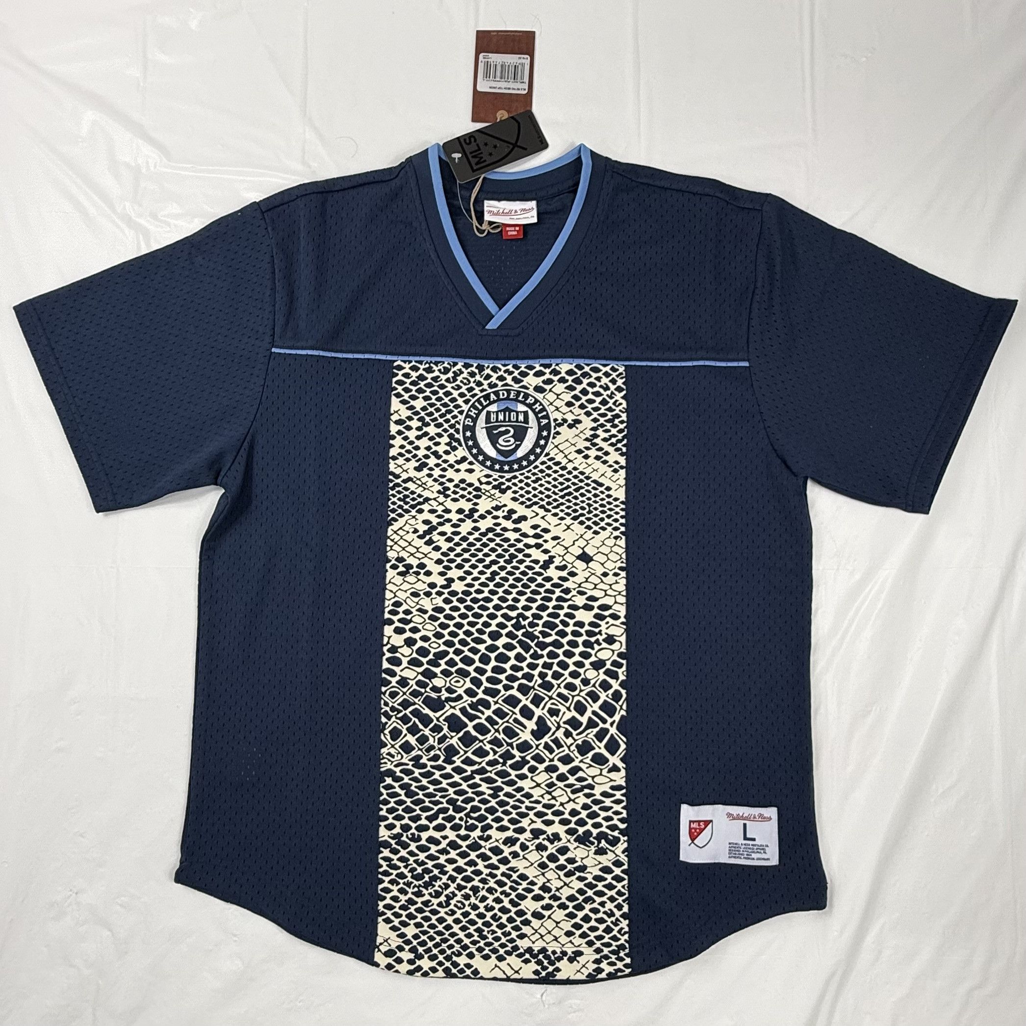 Mitchell & Ness Mitchell & Ness Philadelphia Union MLS Jersey Snakeskin Size US L / EU 52-54 / 3 - 1 Thumbnail