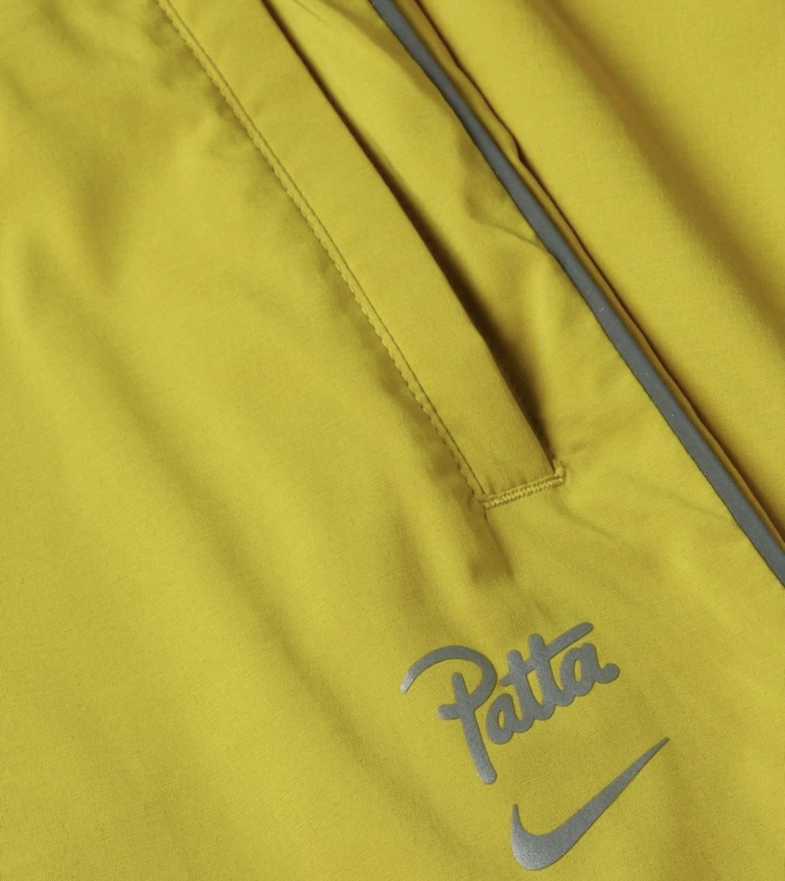 Nike × Patta Running team pants track training saffron Large new Size US 33 - 3 Thumbnail