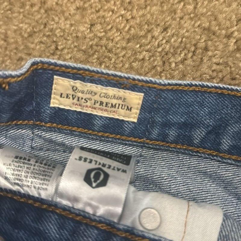 Levi's Levi’s Premium Distressed High Rise Denim Shorts W28 Size 28" / US 6 / IT 42 - 4 Thumbnail