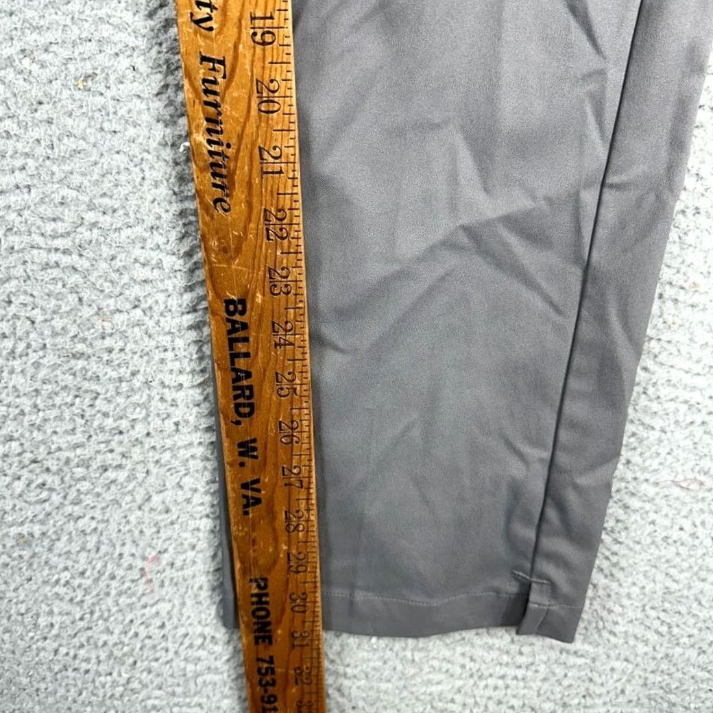 Nike Nike Dri-Fit Golf Chino Pants Mens 32X32 Gray Flat Front Straight Leg Pocket Size US 32 / EU 48 - 7 Thumbnail