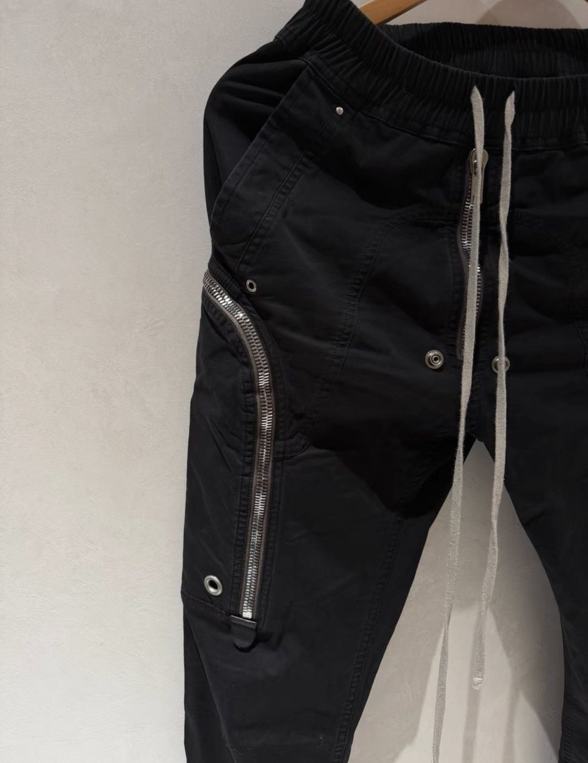 Rick Owens Rick Owens Cargo Bauhaus Mainline Zipper Cargo Pants Size US 30 / EU 46 - 2 Thumbnail