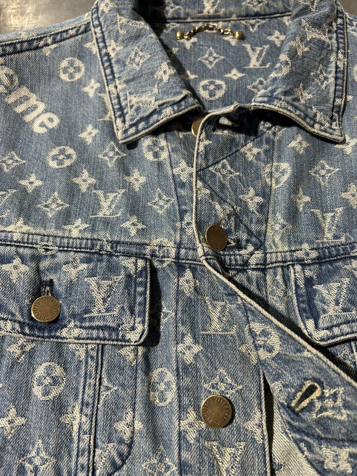 Louis Vuitton × Supreme Supreme x Louis Vuitton Denim Jacket Size US M / EU 48-50 / 2 - 3 Thumbnail