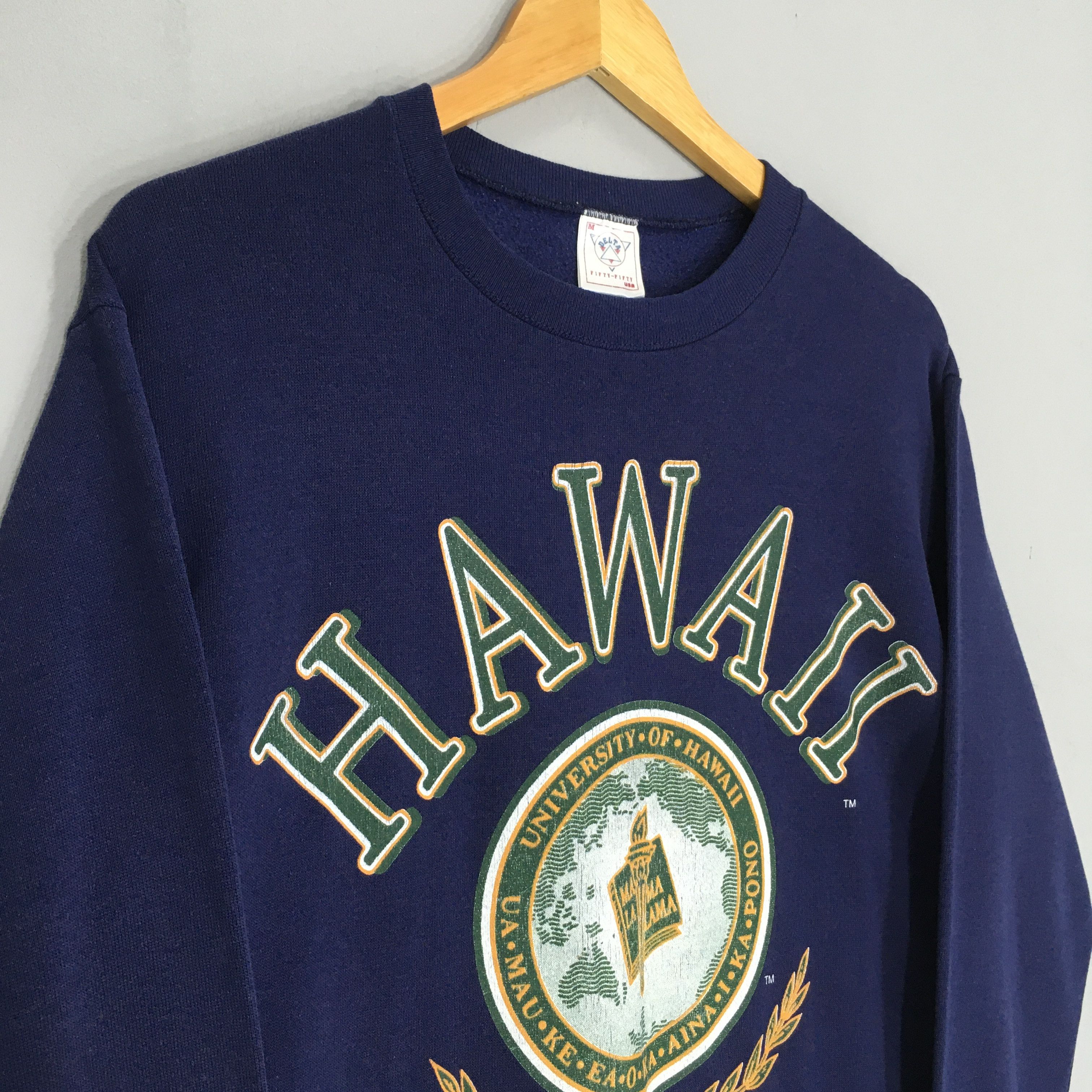 Vintage Vintage 90s University Of Hawaii Blue Sweatshirt Medium Size US M / EU 48-50 / 2 - 3 Thumbnail
