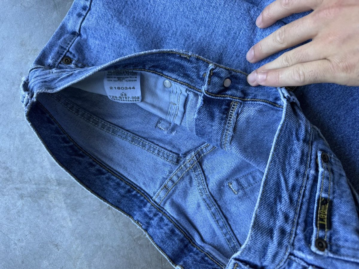Lee Vintage 90’s/00’s Lee Light Wash Baggy Denim Jean Shorts Size US 32 / EU 48 - 5 Thumbnail