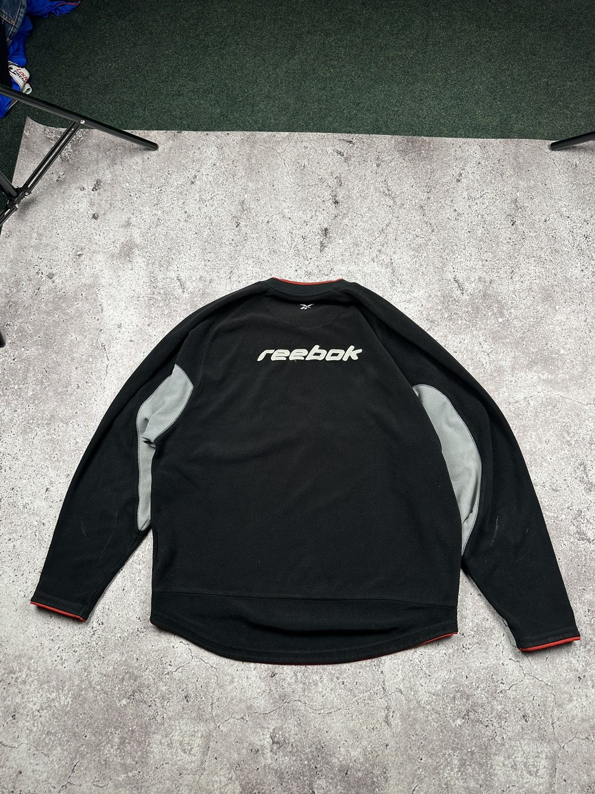 Reebok Vintage Reebok Liverpool 2000 Sweatshirt Fleece Y2K Blockore Size US L / EU 52-54 / 3 - 8 Thumbnail