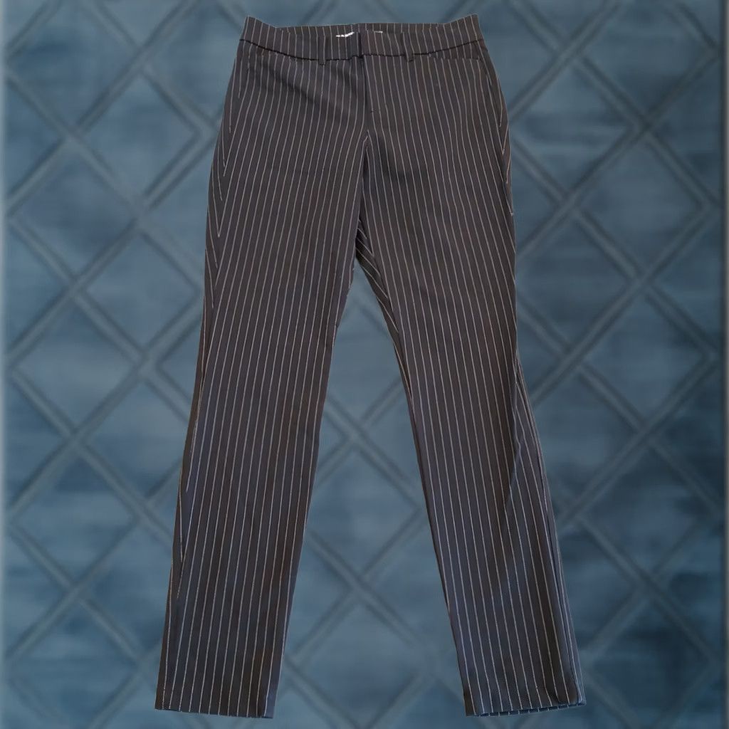 Old Navy Old Navy Pants Women Size 4 Gray Striped Ankle 28x28.5 Cotton Blend Pockets Straight 28.5 Inseam 8.5-10.5 Rise Regular Front Zip Vintage: No Size 27" / US 4 / IT 40 - 1 Thumbnail