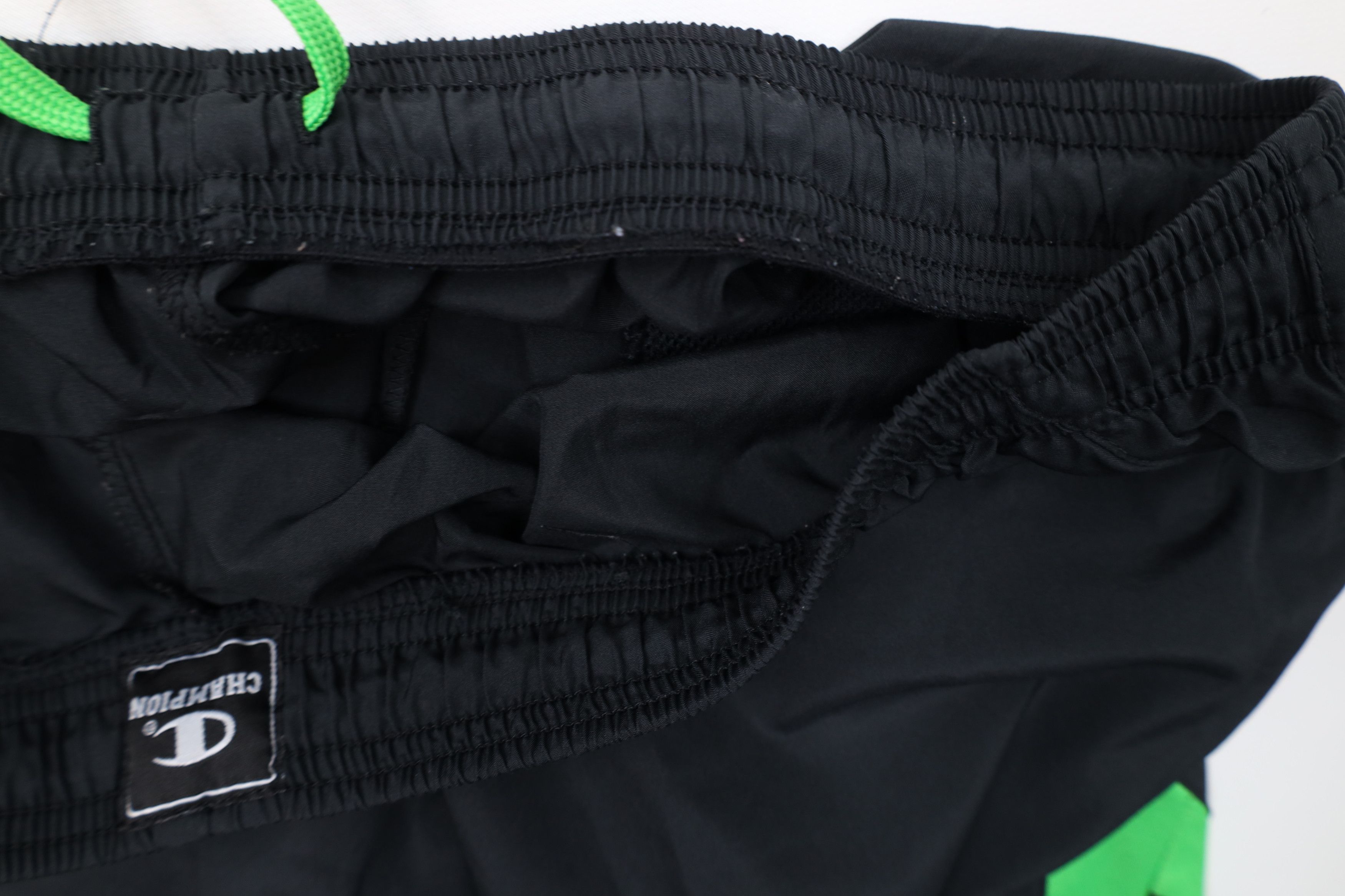 Champion Vintage 90s Y2K Champion Running Jogging Soccer Shorts Black Size US 36 / EU 52 - 9 Thumbnail