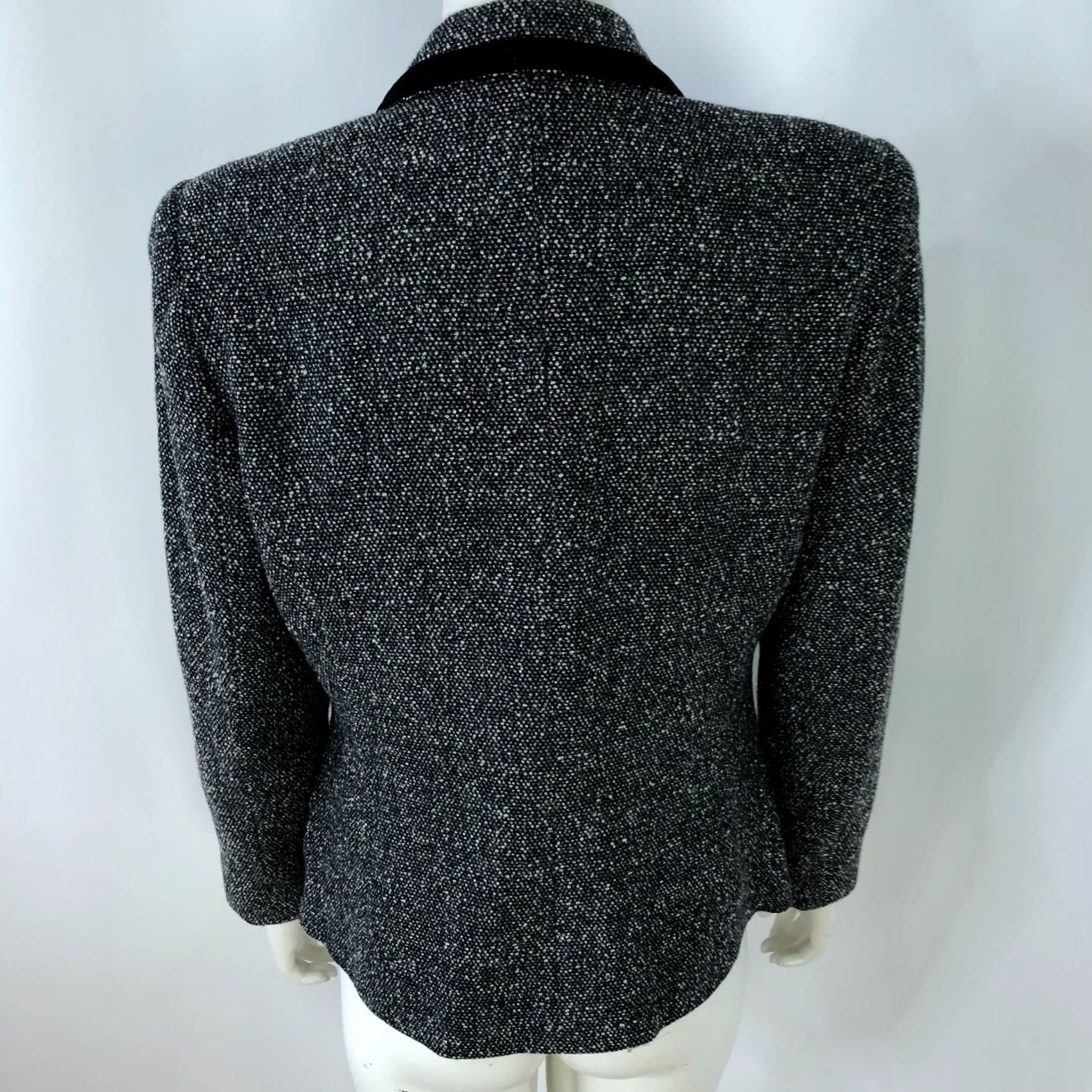 Talbots VINTAGE Talbots Petites 10 Blazer Jacket Black Gray Wool Blend 3 Button Womens Size L / US 10 / IT 46 - 4 Thumbnail