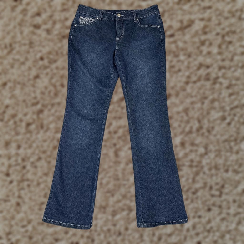 Vintage Passports Jeans Womens 8 Blue Straight Leg Mid Rise Embroidered Rhinestone Denim Size 30" / US 8 / IT 44 - 1 Thumbnail