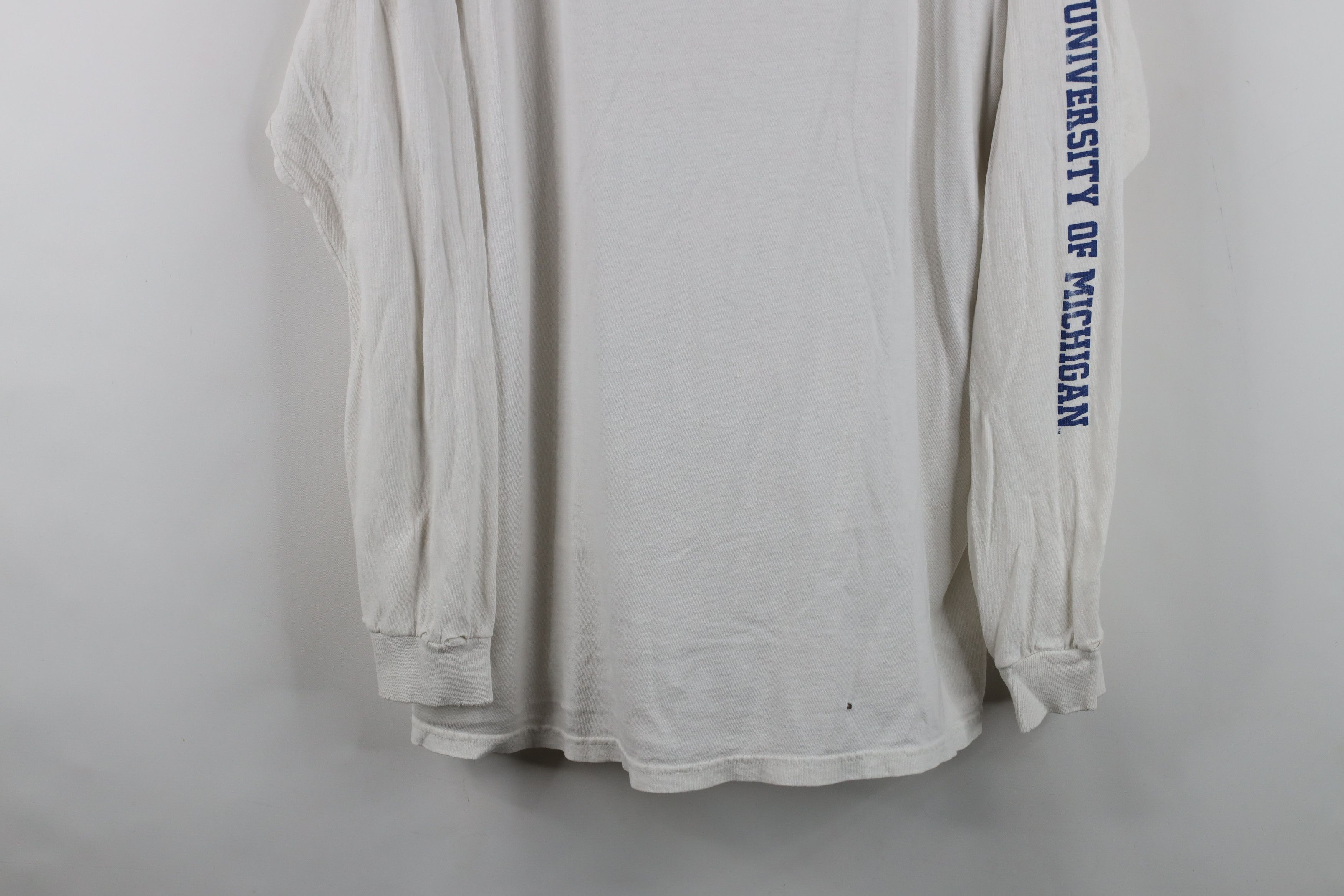 Vintage Vintage 90s University of Michigan Long Sleeve T-Shirt White Size US L / EU 52-54 / 3 - 3 Thumbnail