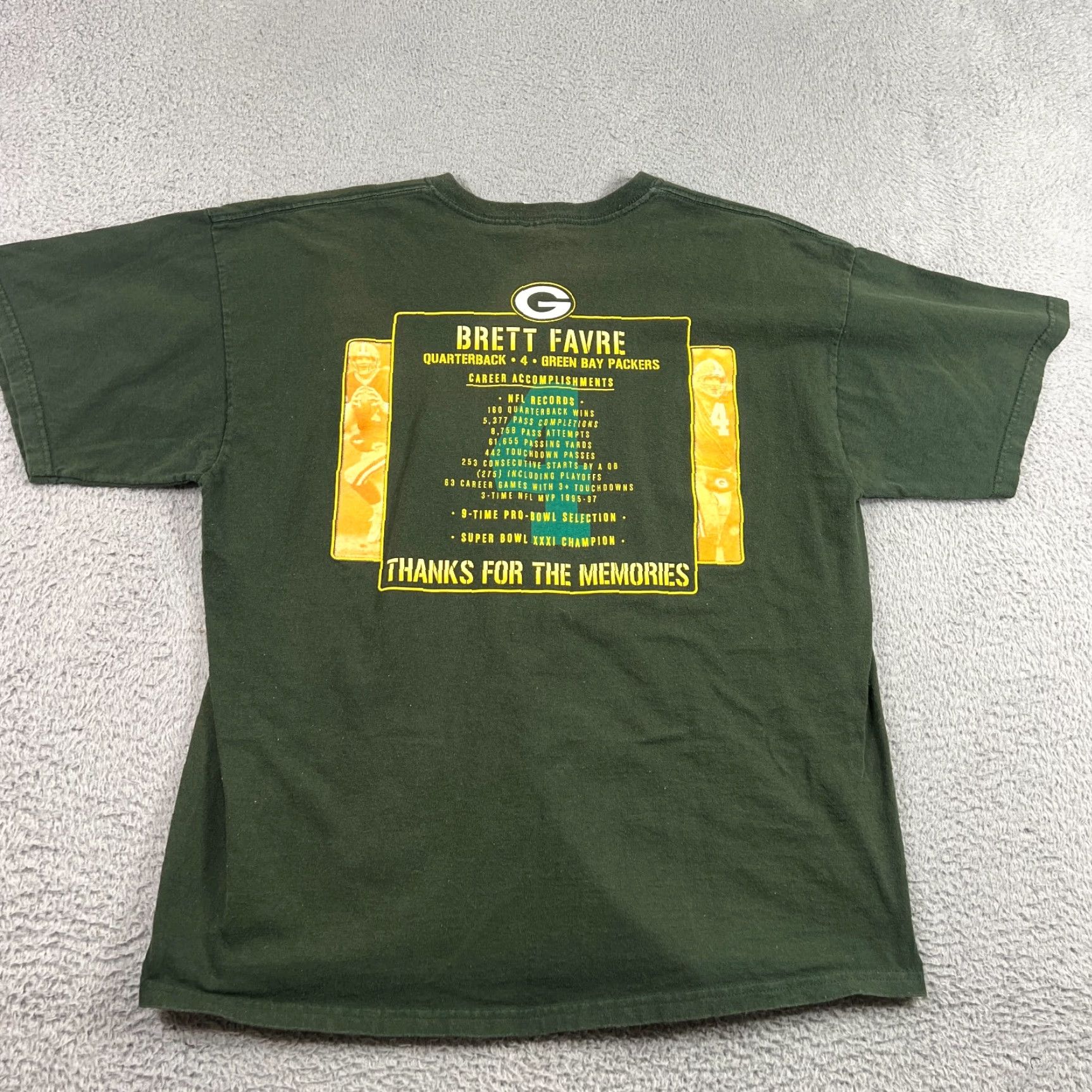 Gildan VINTAGE Green Bay Packers Brett Favre T-Shirt XL Green Classic Mens Size US XL / EU 56 / 4 - 7 Thumbnail