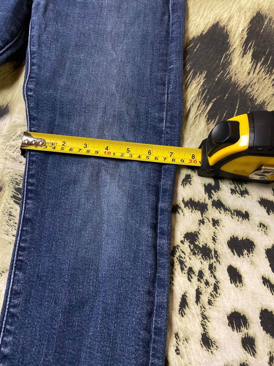 Levi's × Vintage Vintage Levi’s 519 Faded Distressed Jeans Size US 31 - 8 Thumbnail