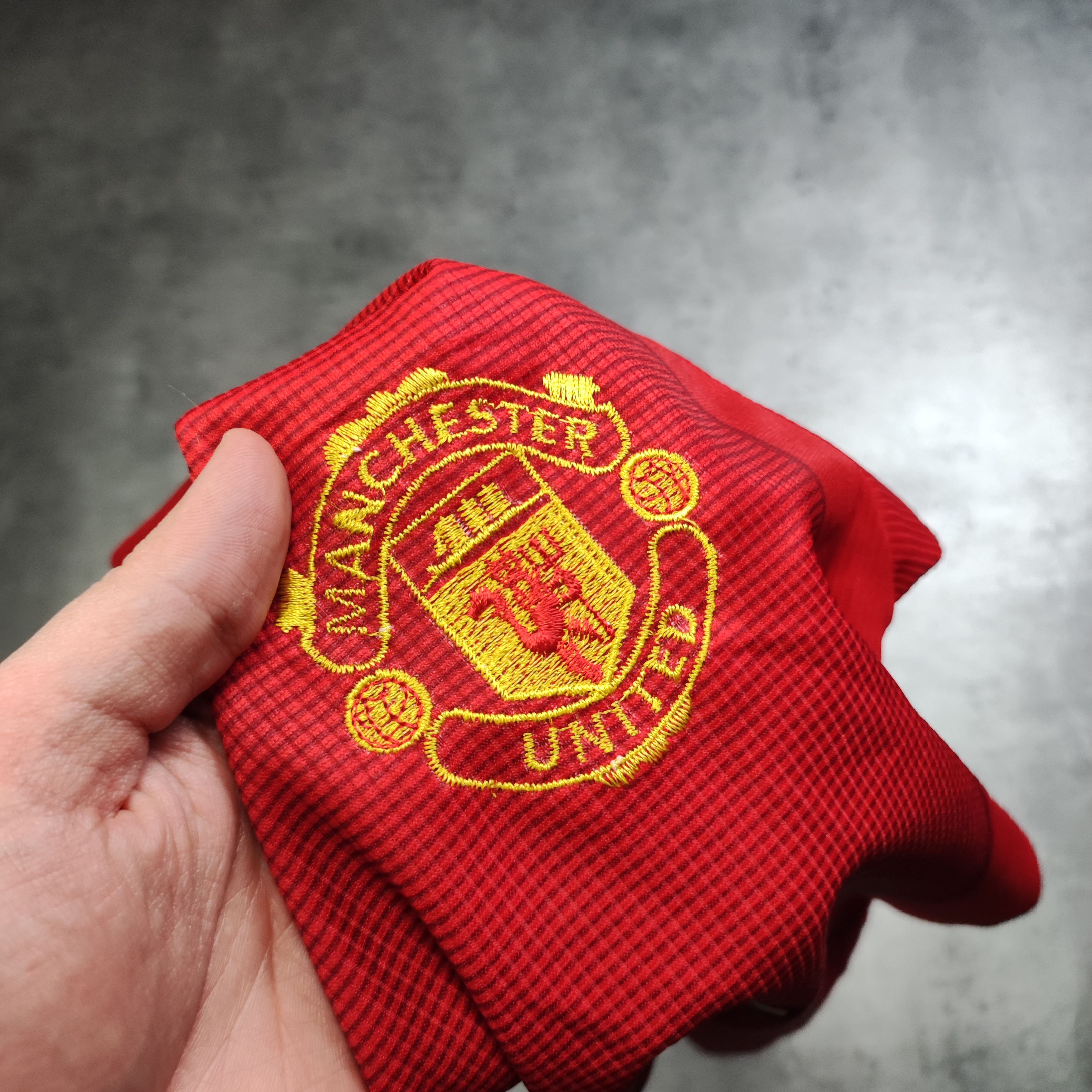 Vintage RARE Vintage Manchester United Football Soccer 90s Jersey Size US L / EU 52-54 / 3 - 5 Thumbnail