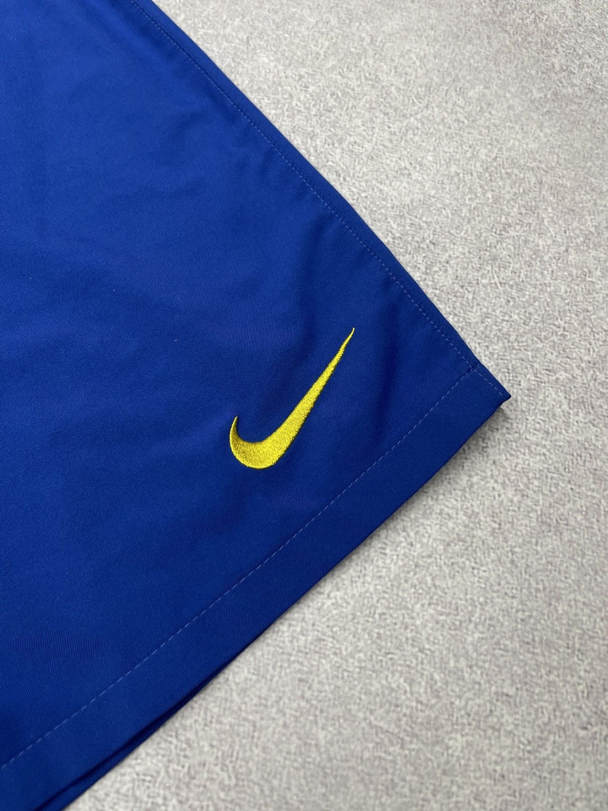 Nike Vintage Nike Arsenal Football Shorts Blue Y2K Soccer Size US 30 / EU 46 - 5 Thumbnail