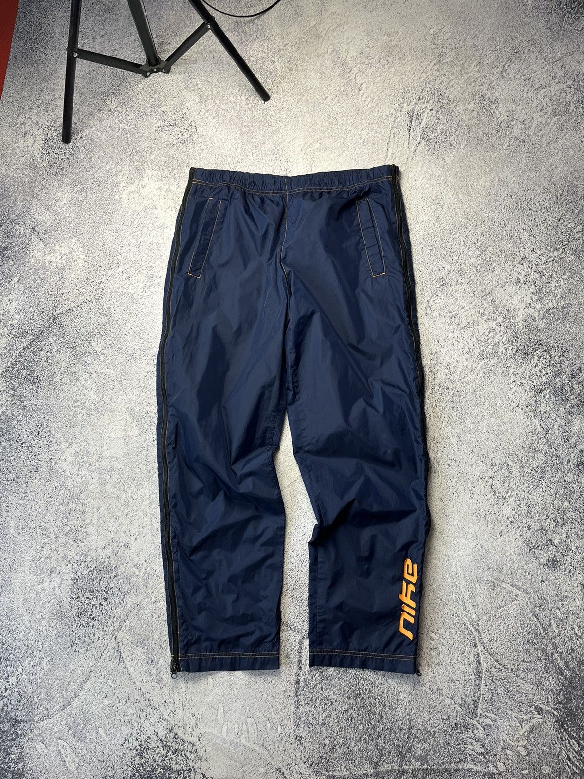 Nike Vintage Nike Nylon Track Pants Small Swoosh Logo Sz L Size US 36 / EU 52 - 1 Thumbnail