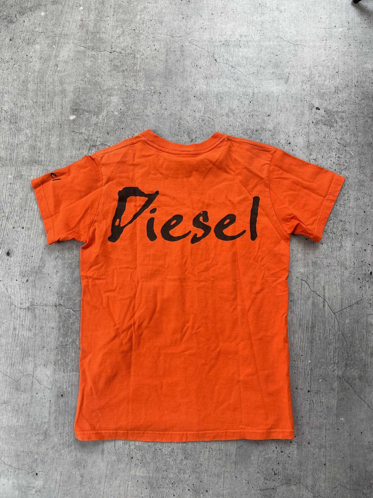 Diesel Y2K Vintage Diesel Tee Shirt Archive Hype Size US M / EU 48-50 / 2 - 1 Thumbnail