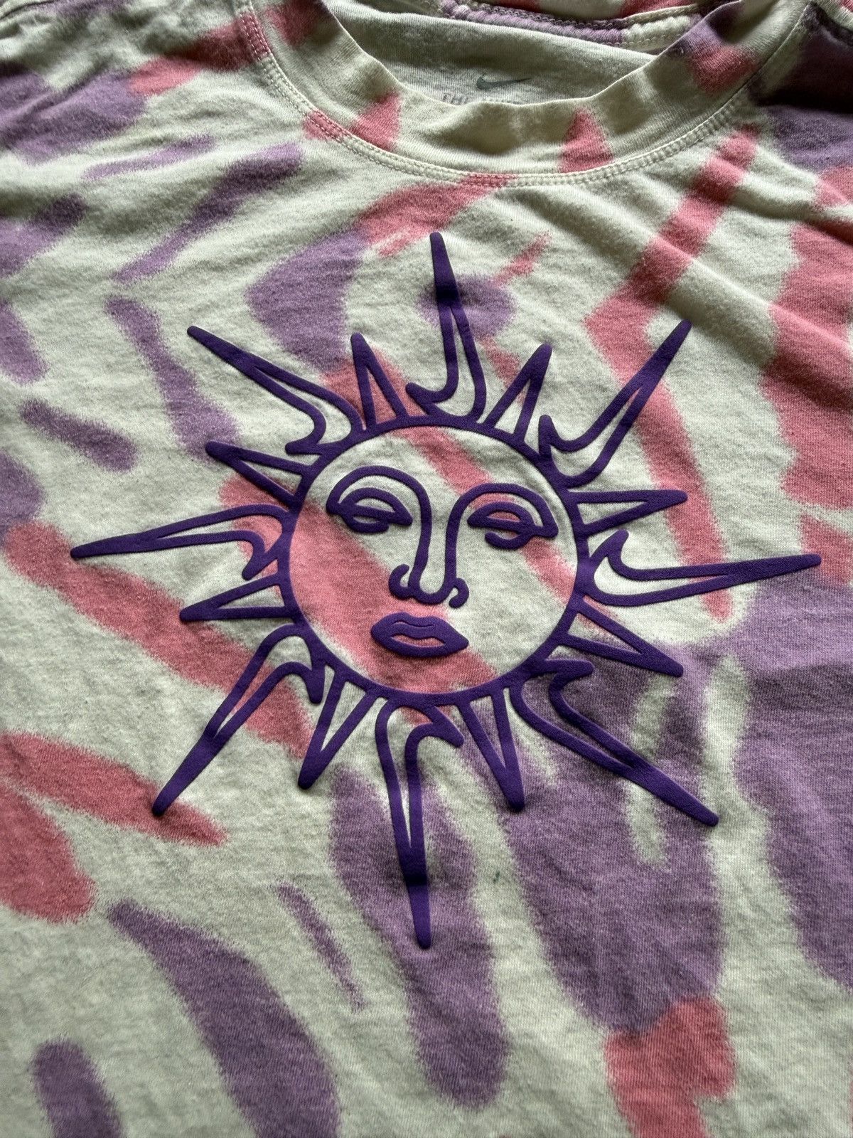 Nike Nike Tye Dye Sun Crop Top Graphic Tee Girls Large Size S / US 4 / IT 40 - 4 Thumbnail