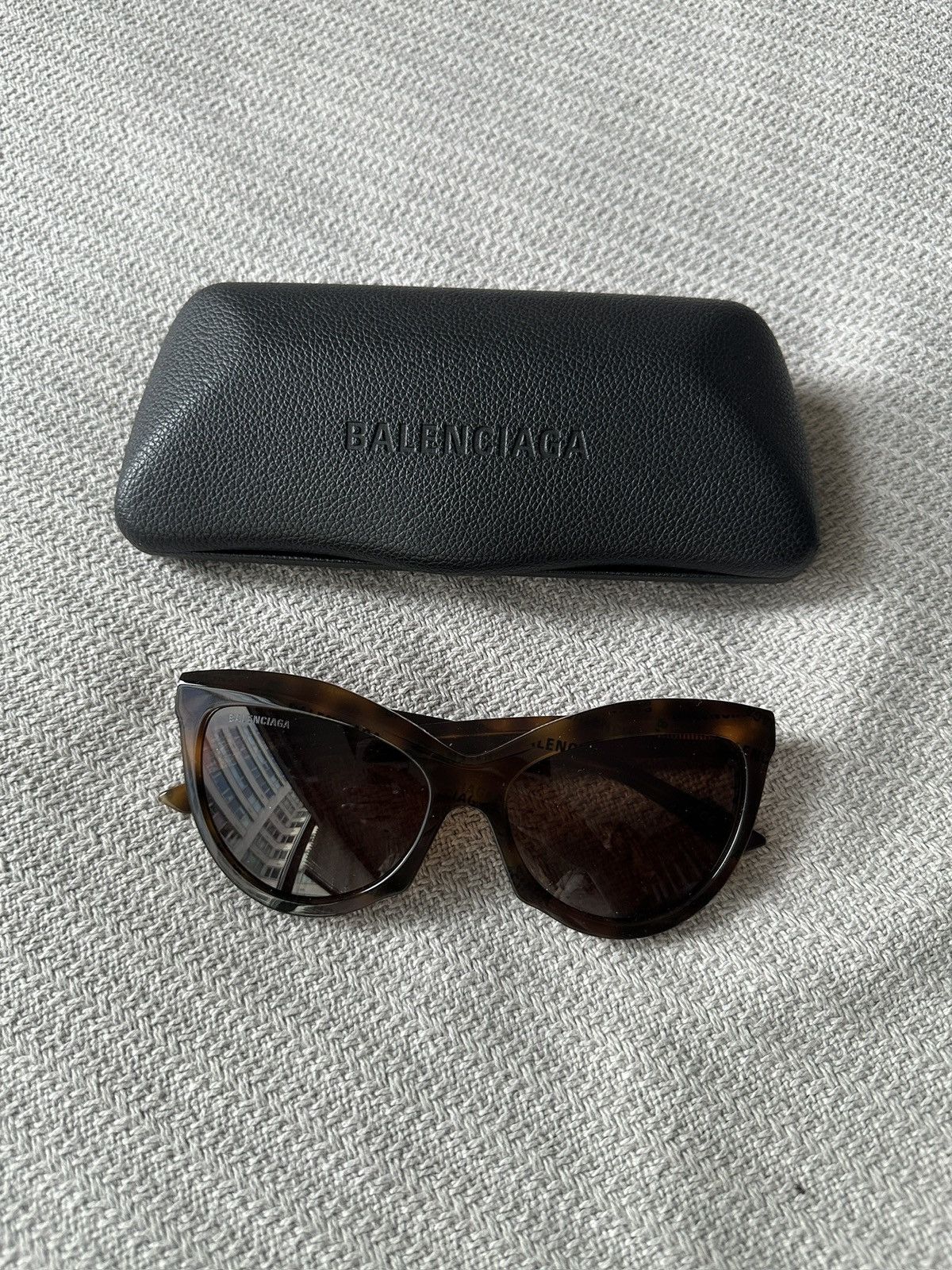 Balenciaga Balenciaga Tortoiseshell Sunglasses Size ONE SIZE - 3 Thumbnail