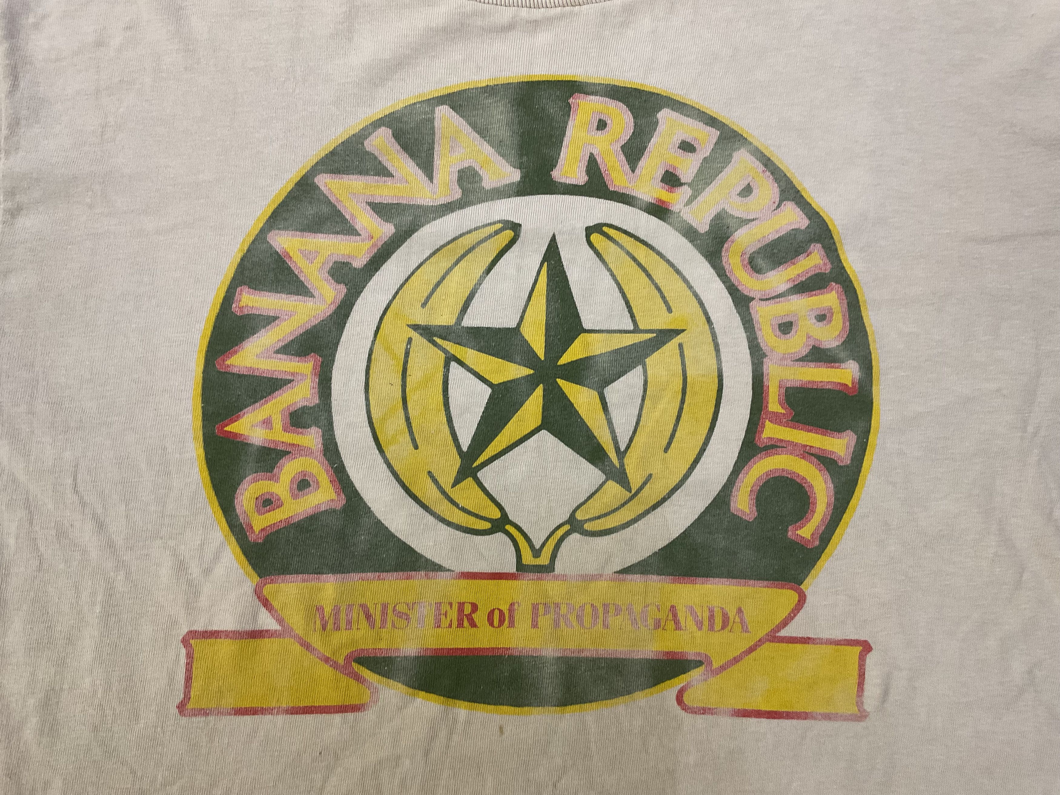 Banana Republic Vintage Worn Trashed 90s Banana Republic Propaganda Tee Size US L / EU 52-54 / 3 - 4 Thumbnail