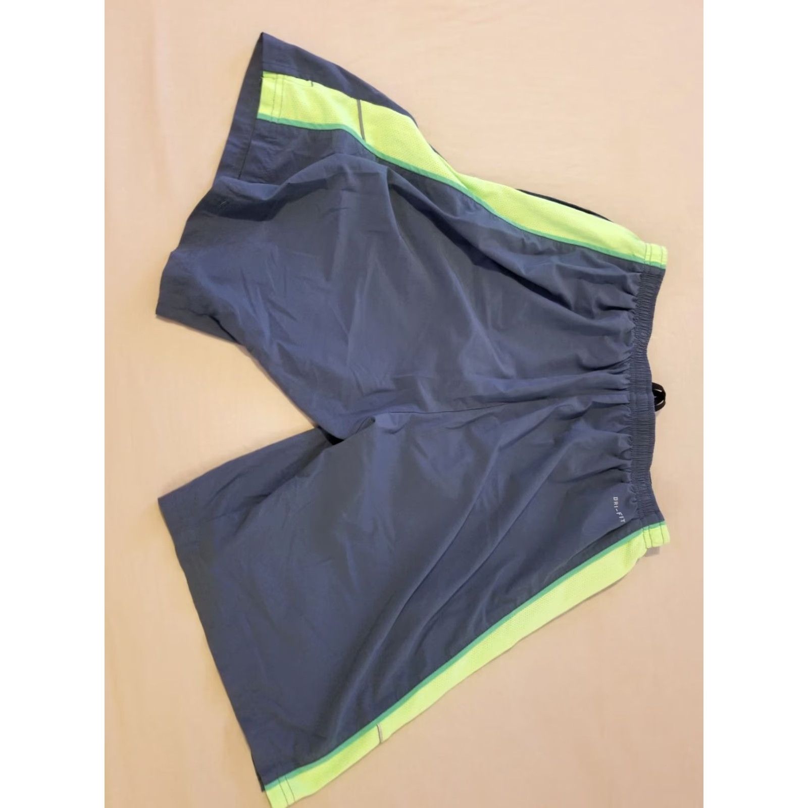 Nike Mens Nike Shorts L Large Gray Athletic Gym Workout Size US 33 - 2 Thumbnail