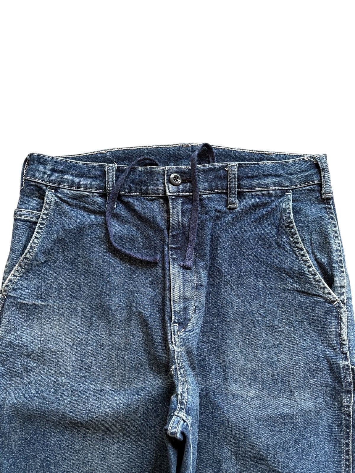 Japanese Brand × Jun Takahashi × Uniqlo Vintage Uniqlo Carpenter Blue Wash Distressed Rip Loose Jean Size US 32 / EU 48 - 4 Thumbnail