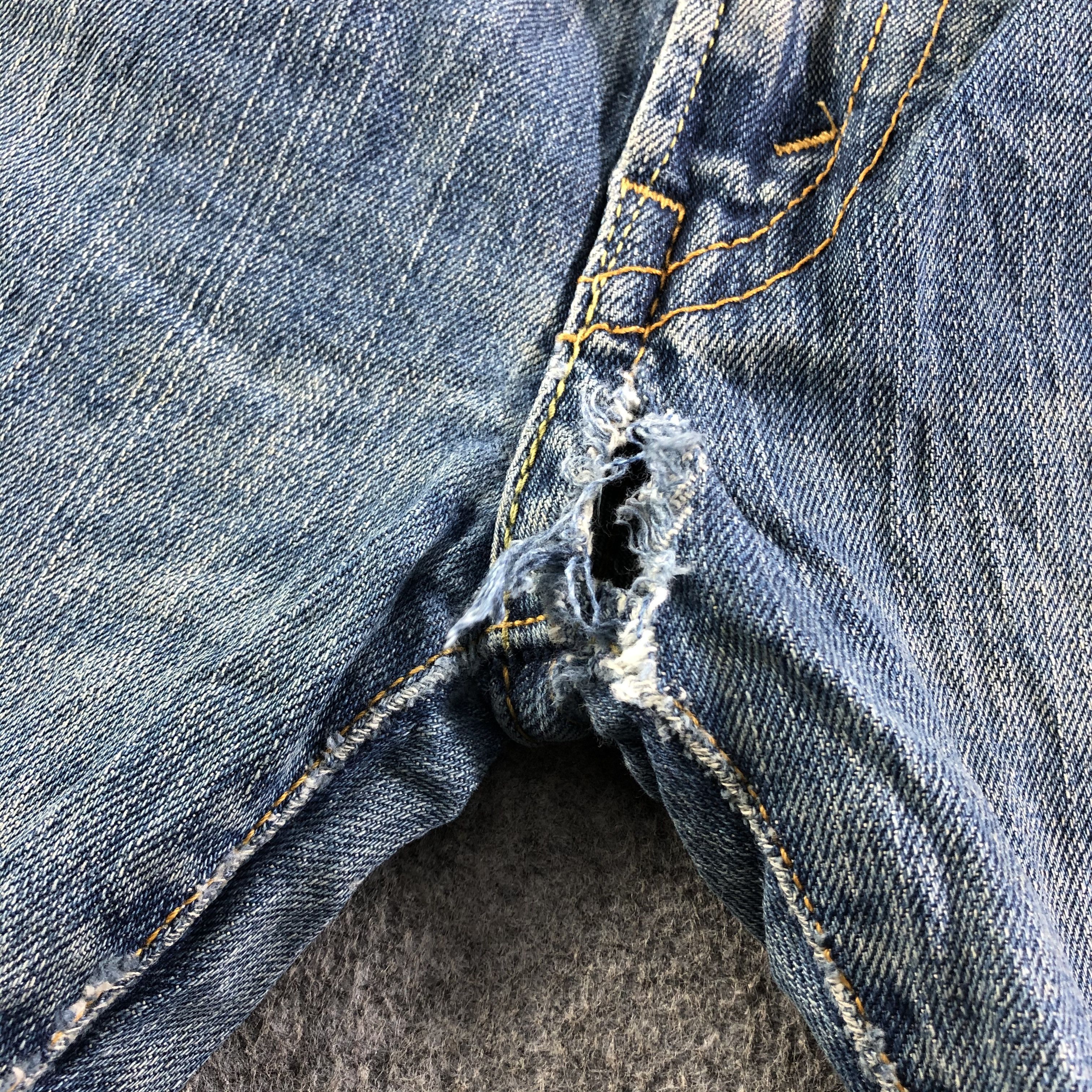 Levi's Vintage Blue Wash Levis 542 Jeans-J3326 Size US 33 - 9 Thumbnail