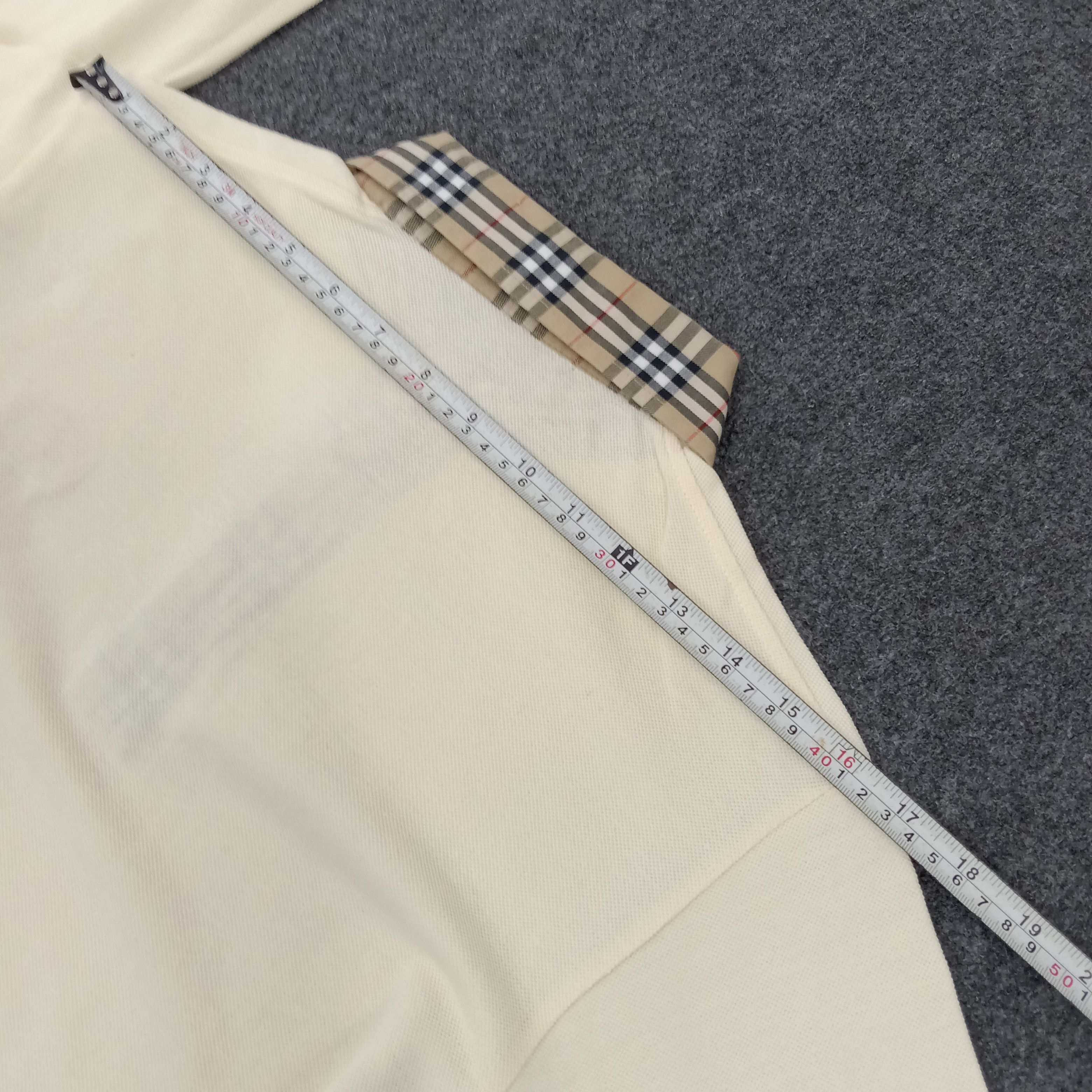 Burberry × Vintage Burberrys Nova Check Small Logo Polos Size US M / EU 48-50 / 2 - 5 Thumbnail