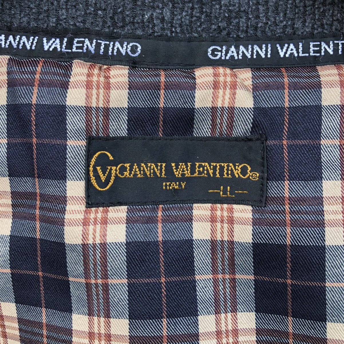 Gianni Valentino VTG GIANNI VALENTINO ITALY Corduroy Embroidered Logo Vest Size US L / EU 52-54 / 3 - 11 Thumbnail