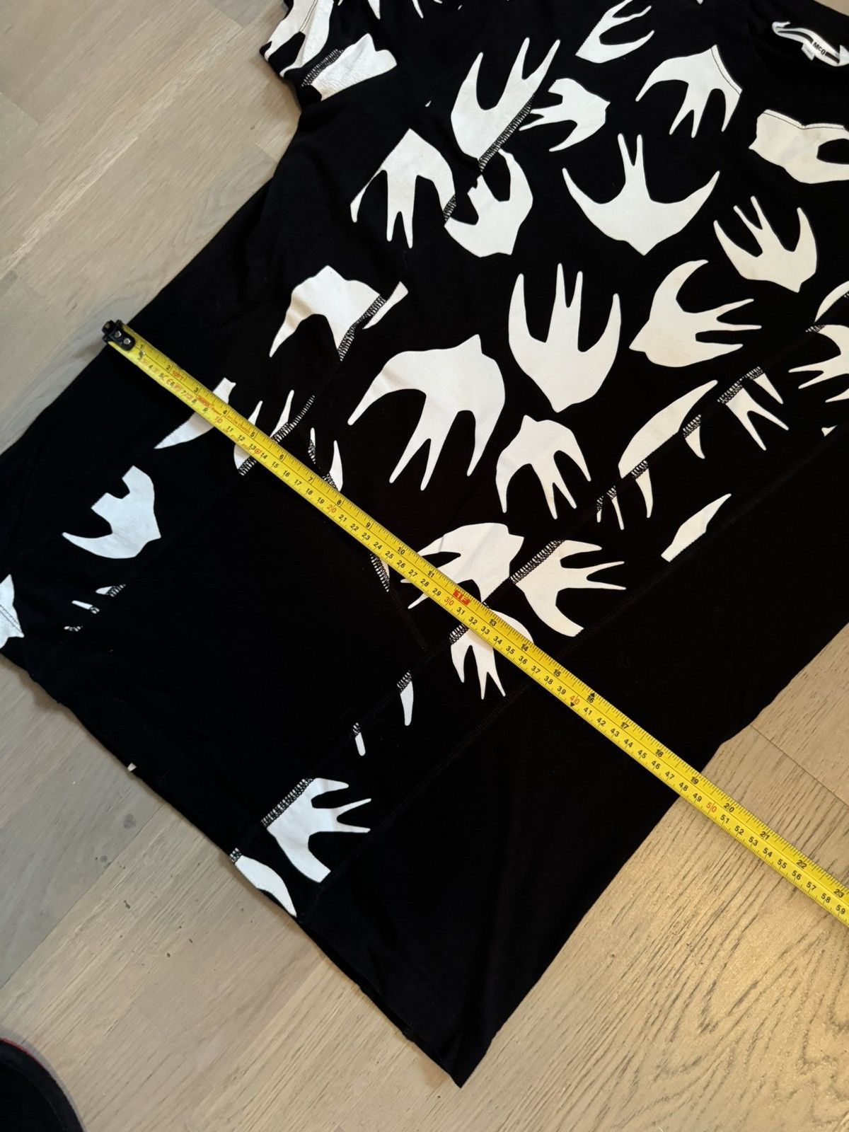 Alexander McQueen ALEXANDER MCQUEEN tshirt SEE sizes IN PHOTOS BY TAPE MEASURE Size US S / EU 44-46 / 1 - 7 Thumbnail