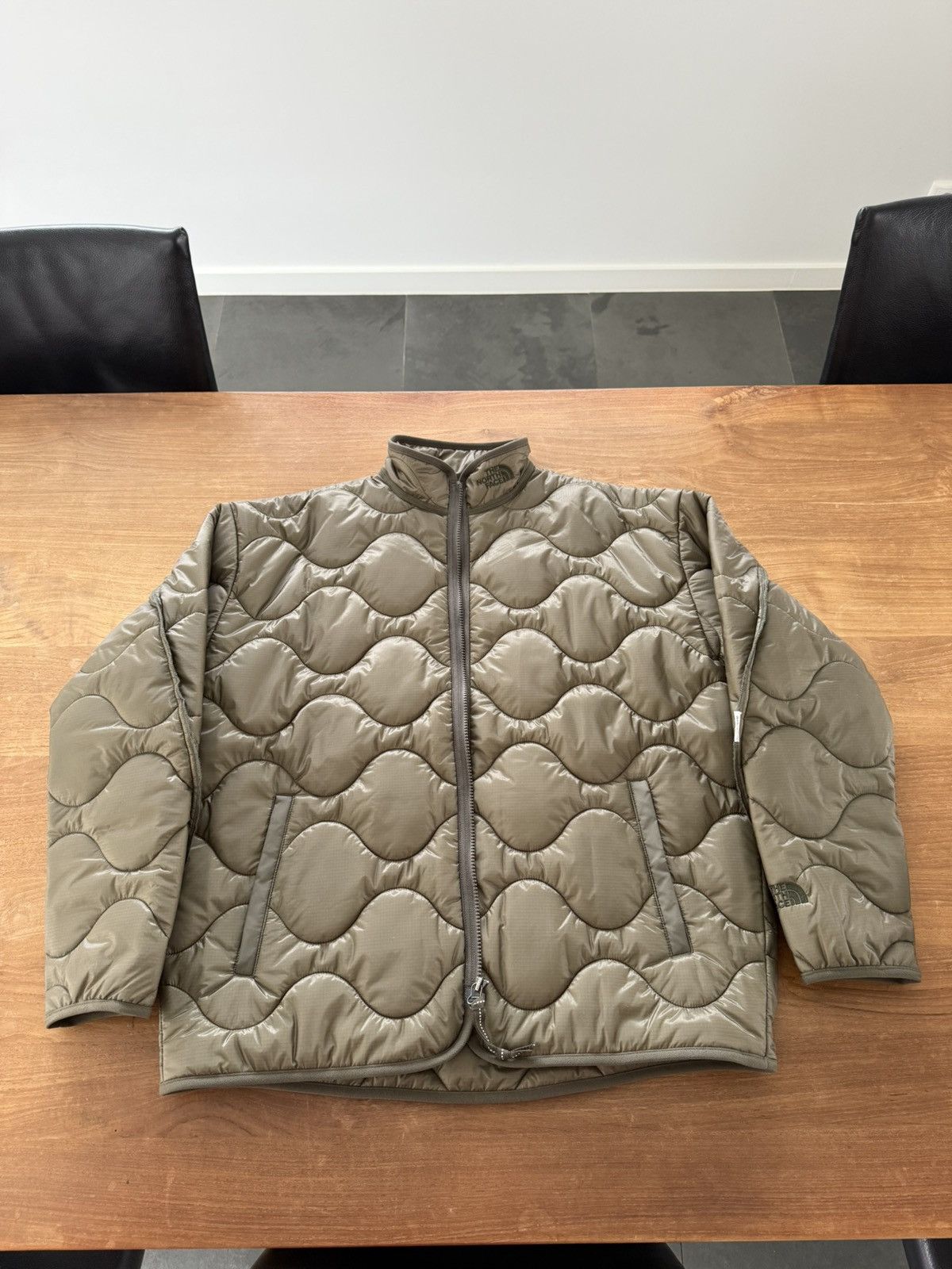 The North Face The North Face x Invincible Padded Jacket Size US M / EU 48-50 / 2 - 1 Thumbnail