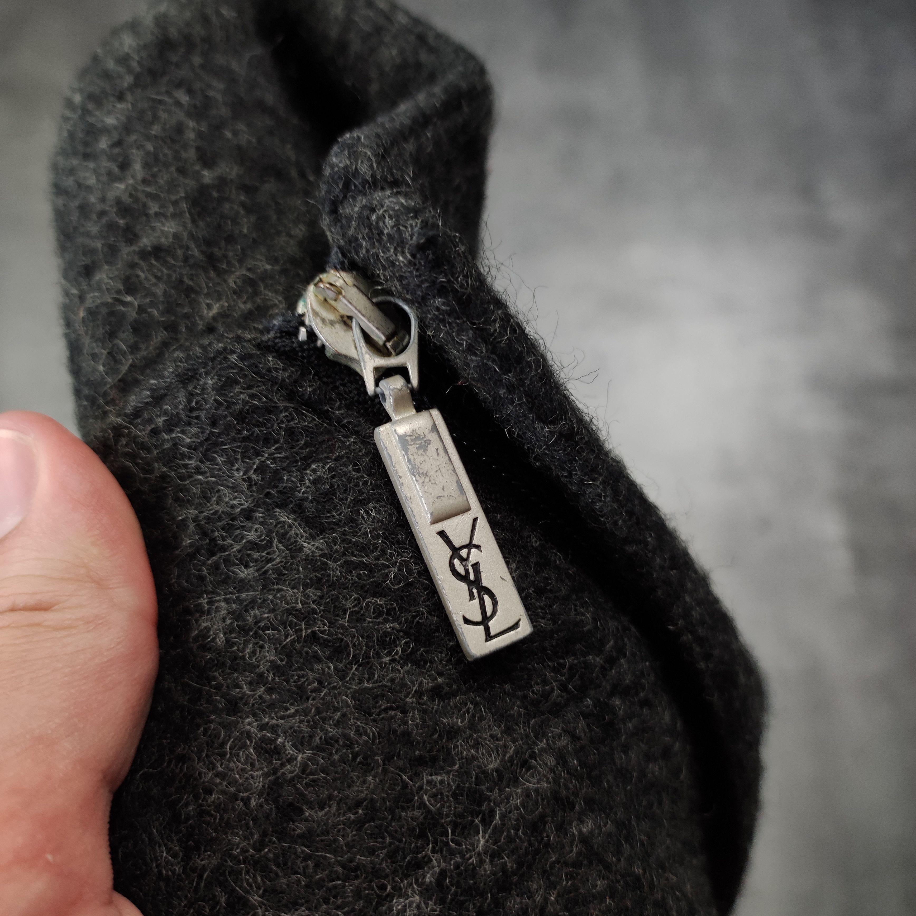 Yves Saint Laurent RARE YSL Yves Saint Laurent Wool Small Logo Zip Fleece Size US L / EU 52-54 / 3 - 6 Thumbnail