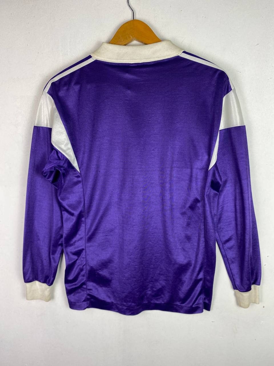 Adidas vintage adidas trefoil longsleeves jersey nice design Size US M / EU 48-50 / 2 - 11 Thumbnail