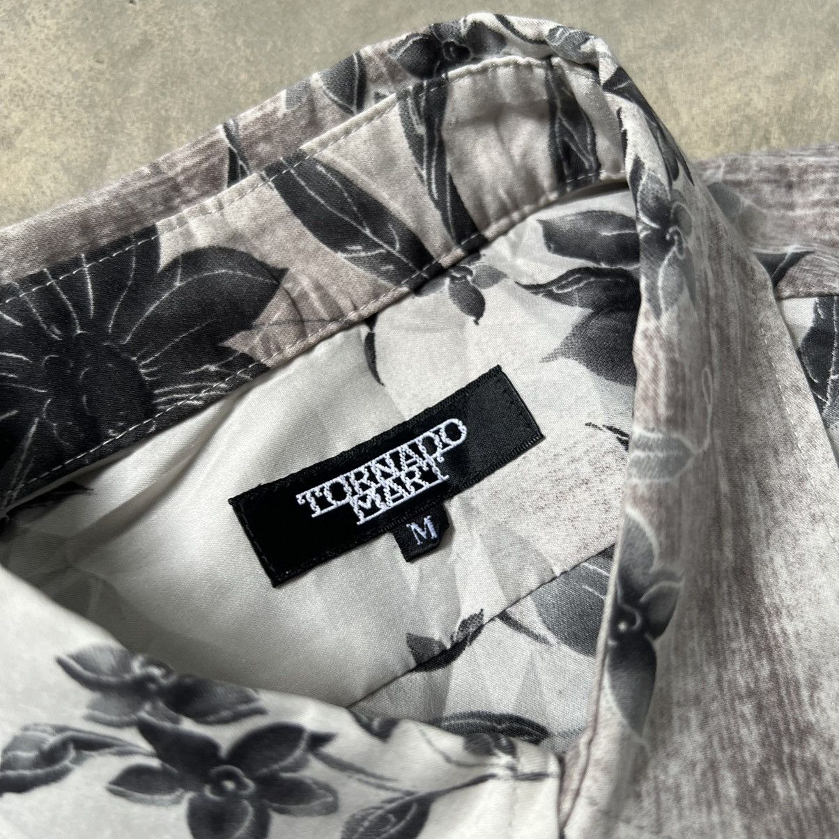Tornado Mart 2000’s Tornado Mart Floral Button up Shirt Size US M / EU 48-50 / 2 - 5 Thumbnail