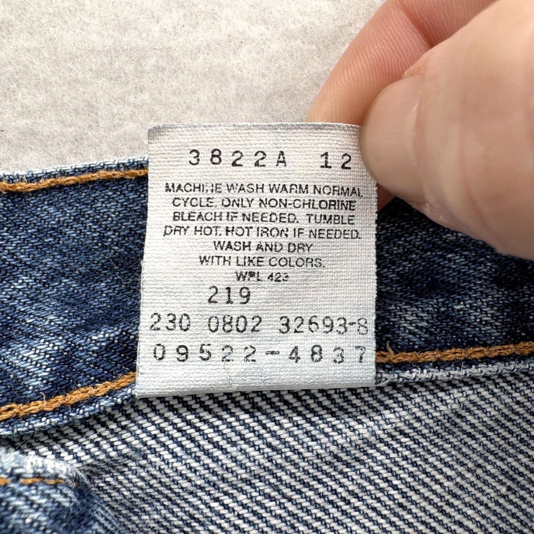 Levi's VINTAGE Levis 550 Relaxed Tapered Jeans Womens 22 Blue Med Wash High Rise Y2K Size 40" / US 18 - 6 Thumbnail