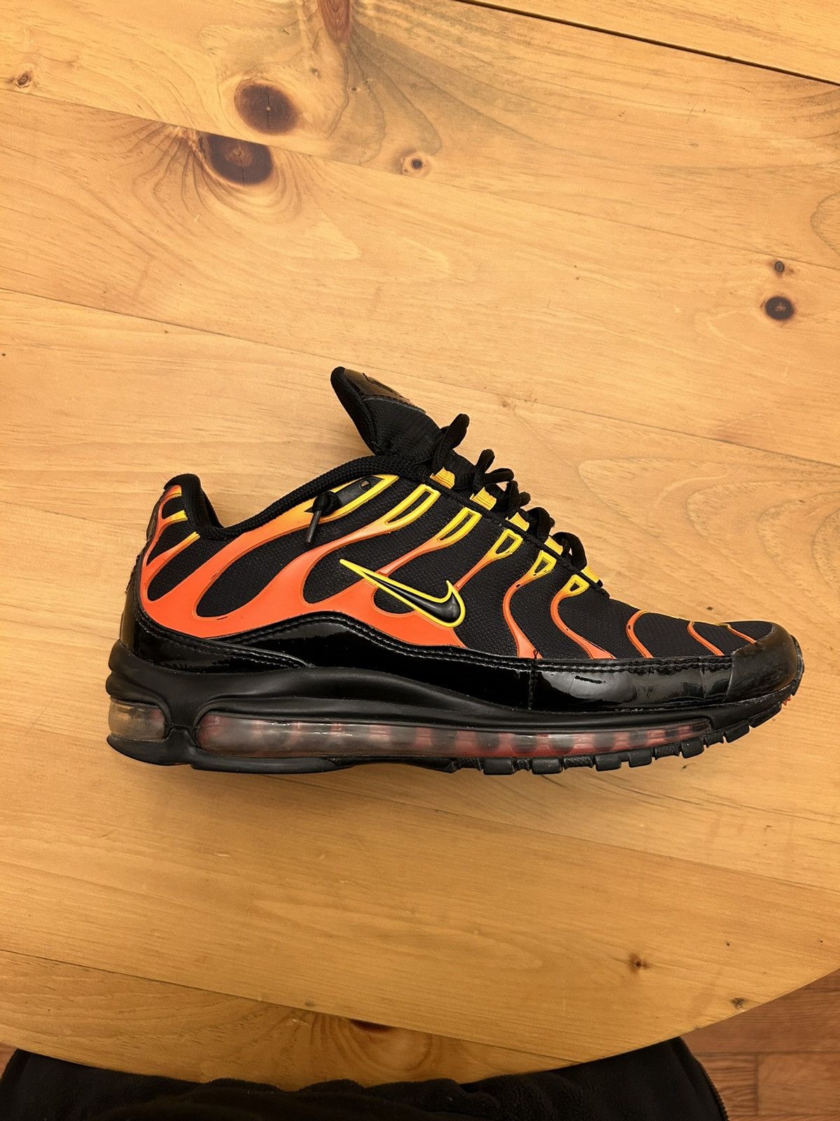 Nike ☀️NIKE AIR MAX 97 SHOCK ORANGE☀️ Size US 9.5 / EU 42-43 - 6 Thumbnail