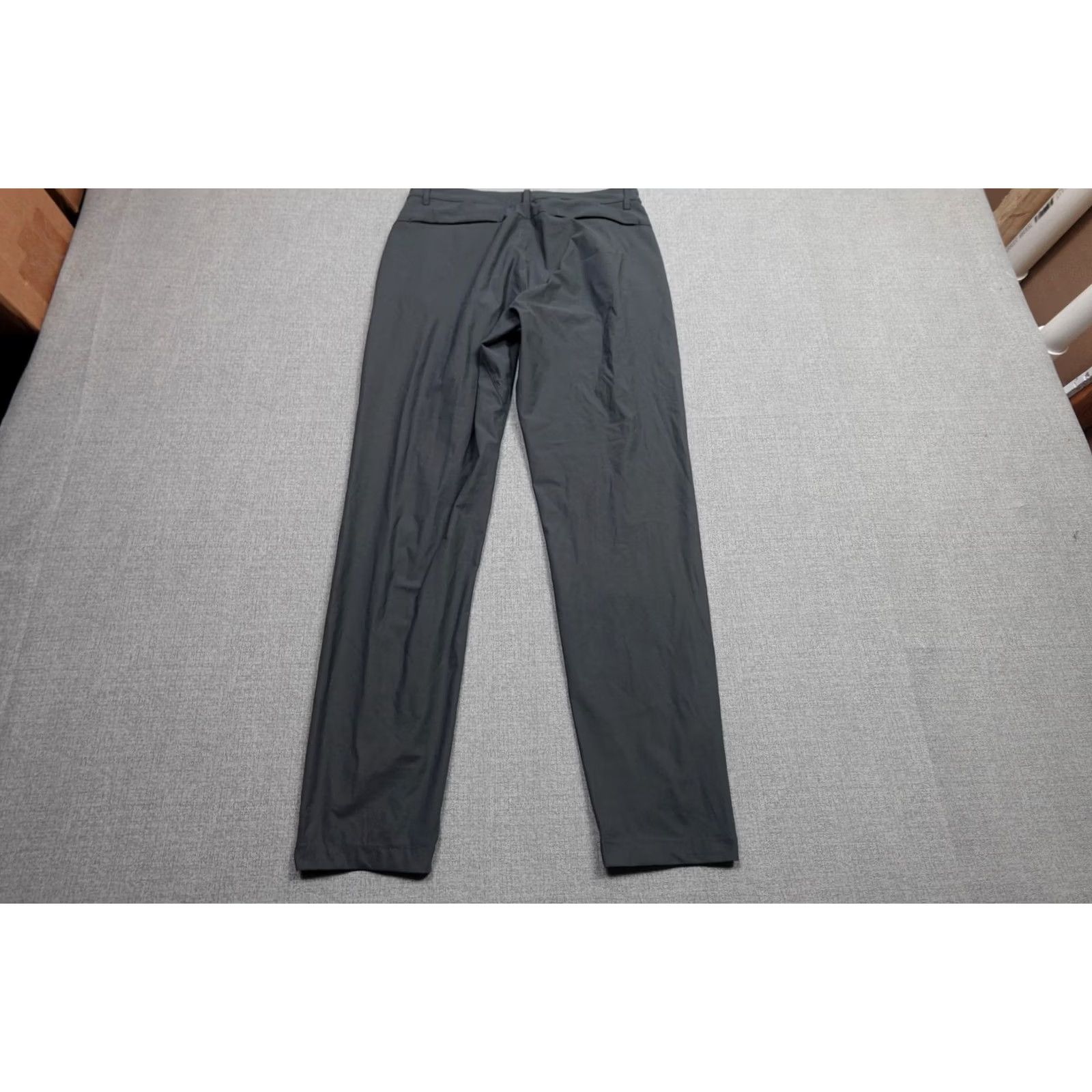 Fabletics Fabletics Pants Mens 32 Chino Flat Front Gray Casual Travel Lightweight Polyester Blend Slas Pocket Regular Rise Mid regular Mens Size US 32 / EU 48 - 3 Thumbnail
