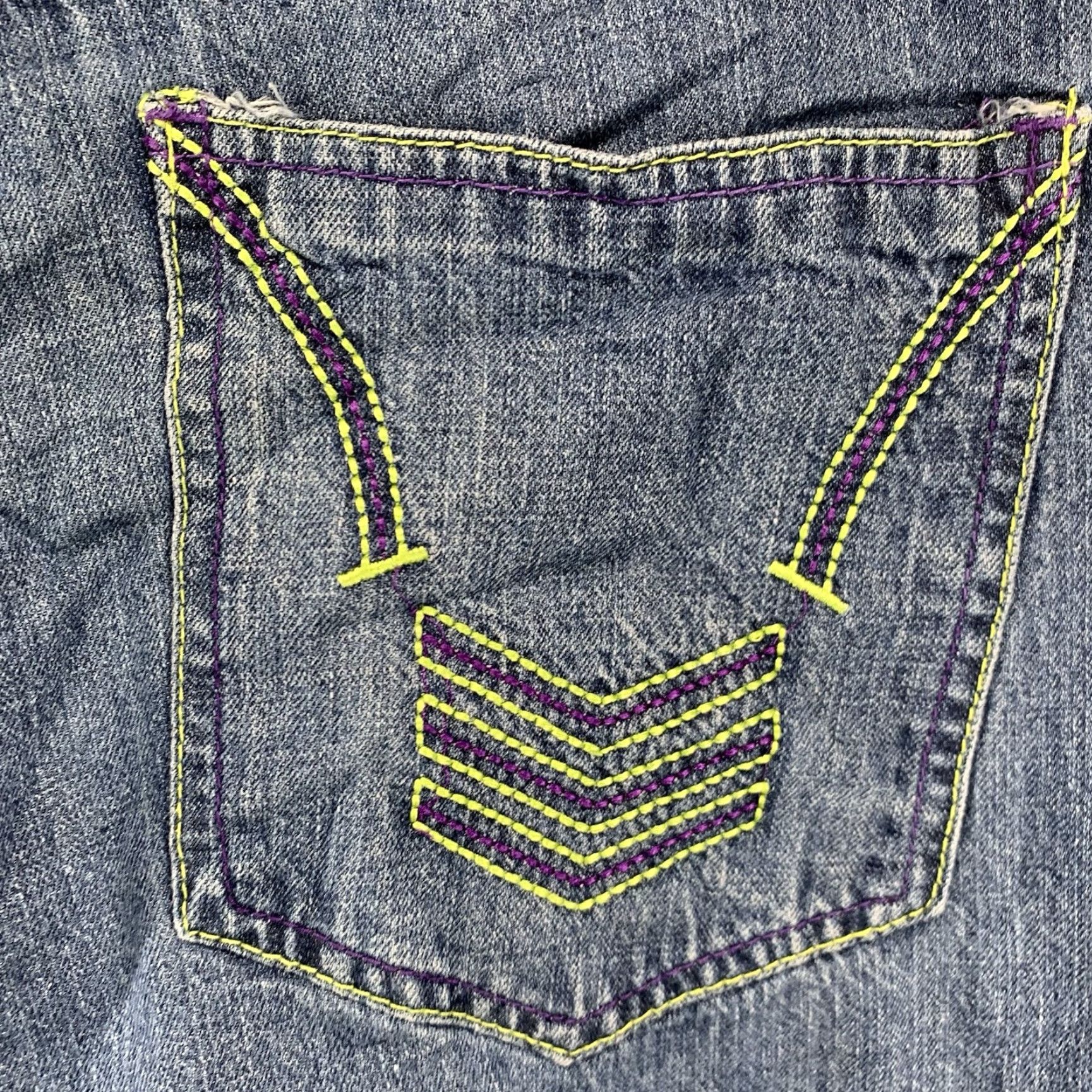 Vintage Vintage Men’s Y2K Skater Jeans Wide-Leg 35x33 Denim Blue Neon Green Purple Stitching Size US 34 / EU 50 - 4 Thumbnail