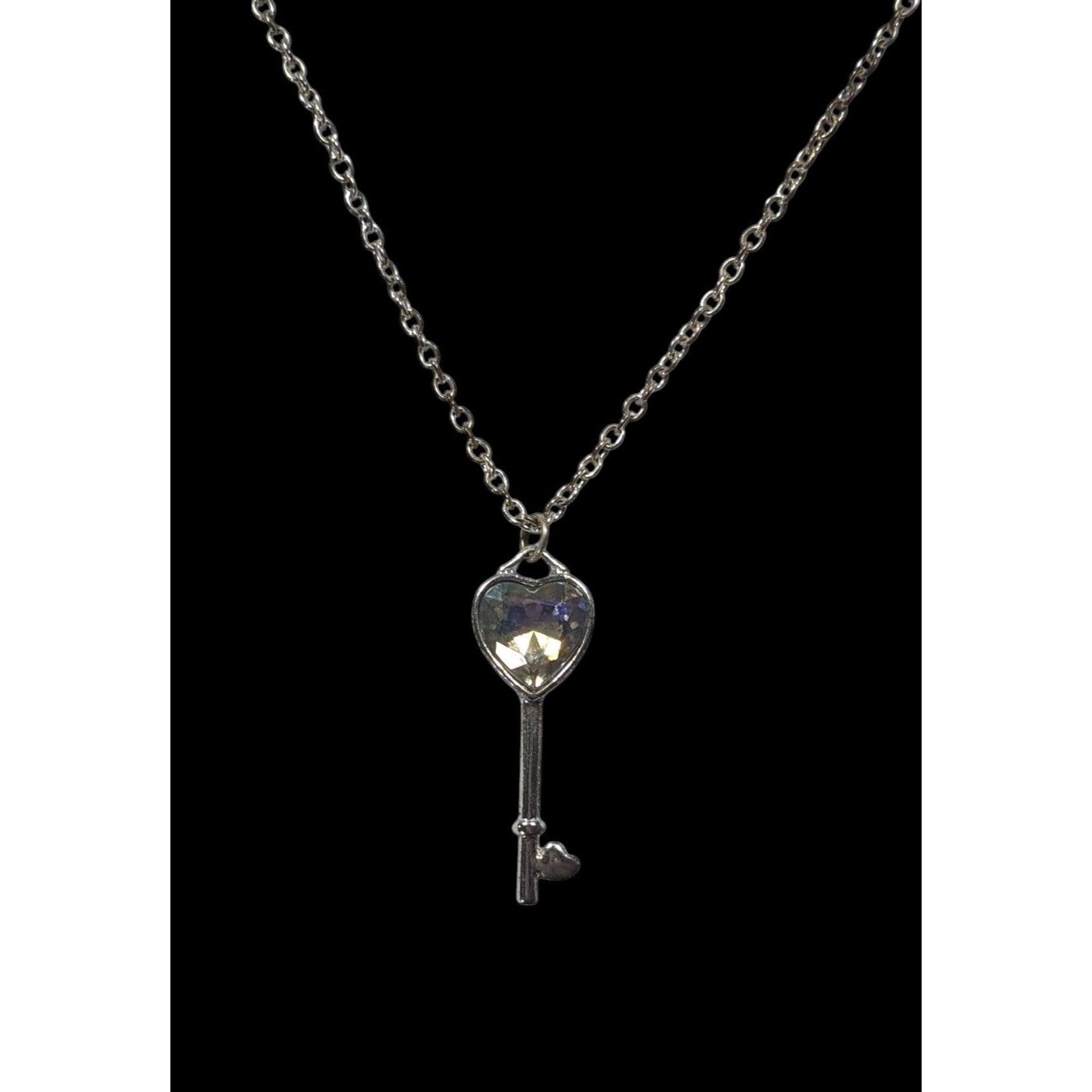 Other Fantasy Steampunk Heart Gemmed Key Silver Tone Pendant Neckl Size ONE SIZE - 1 Thumbnail