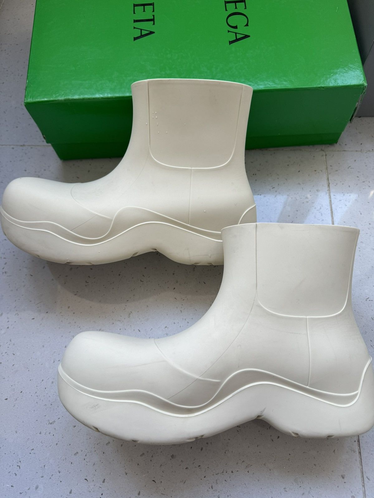 Bottega Veneta Bottega Veneta white puddle boots Size US 10 / EU 43 - 4 Thumbnail