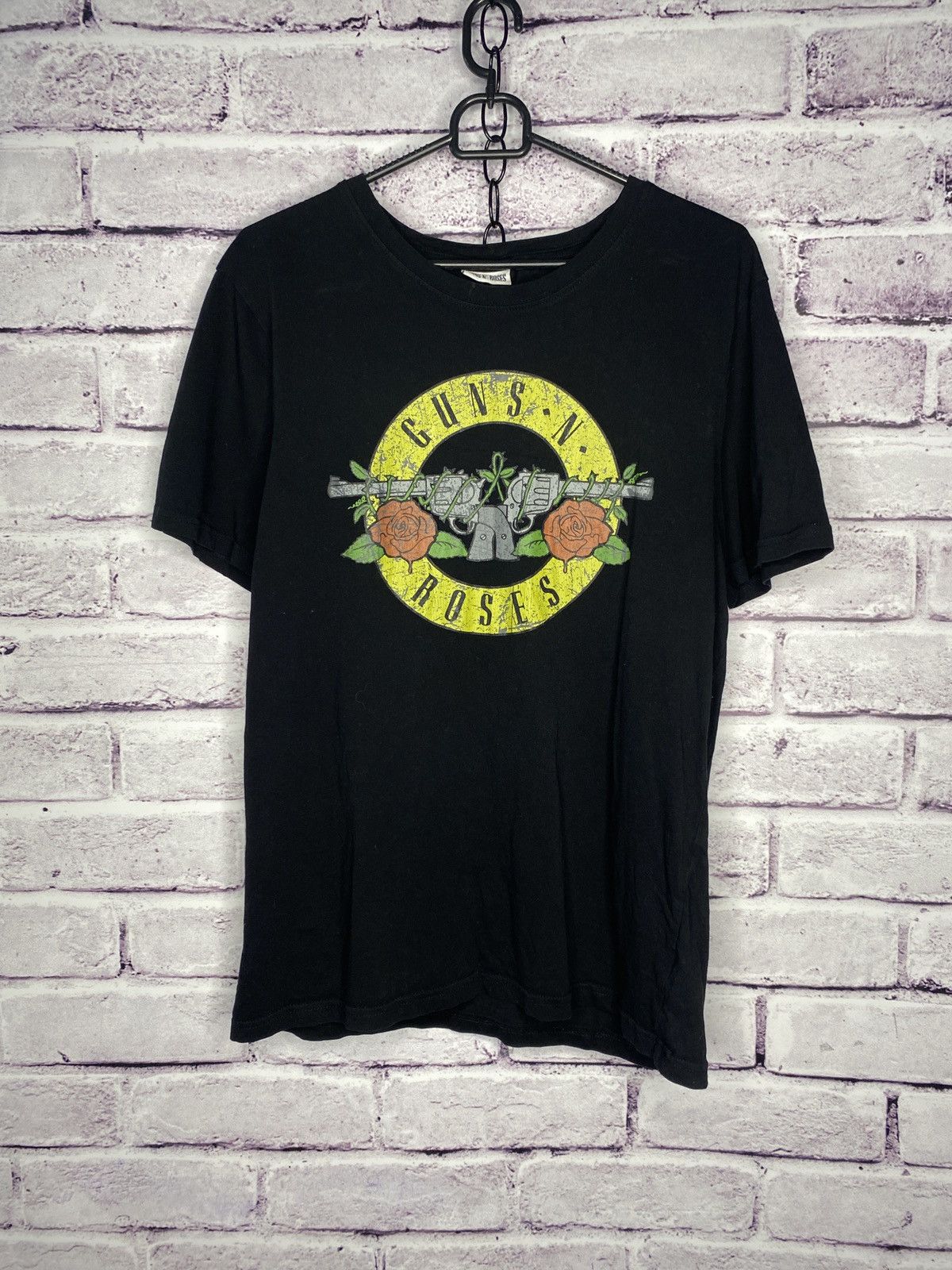 Band Tees VINTAGE Y2K FADED GUNS N ROSES TEE🤘🏻 Size US M / EU 48-50 / 2 - 1 Thumbnail