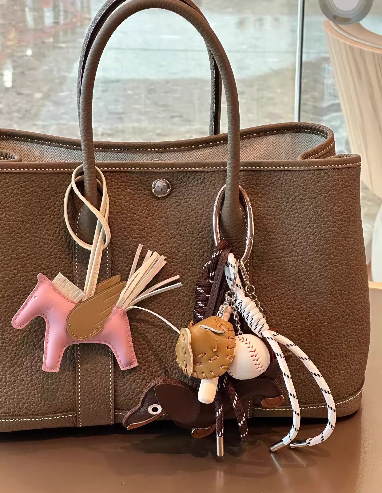 Hermes Hermes Pegasus Bag Charm Dream Pink & Biscuit Wings Z Stamp Size ONE SIZE - 5 Thumbnail