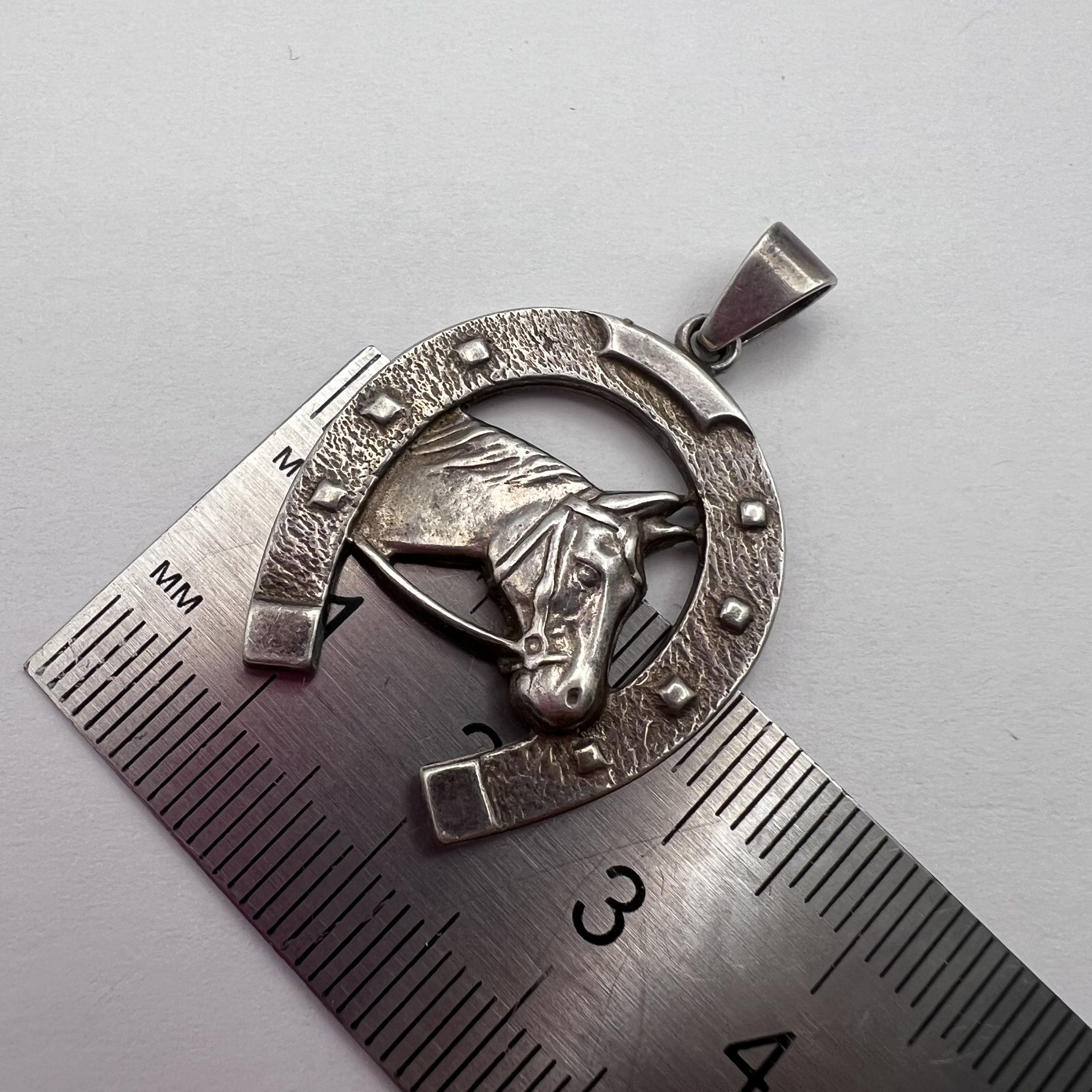 Sterling Silver Vintage Sterling Silver 925 Horseshoe Horse Pendant 7.3g Size ONE SIZE - 5 Thumbnail