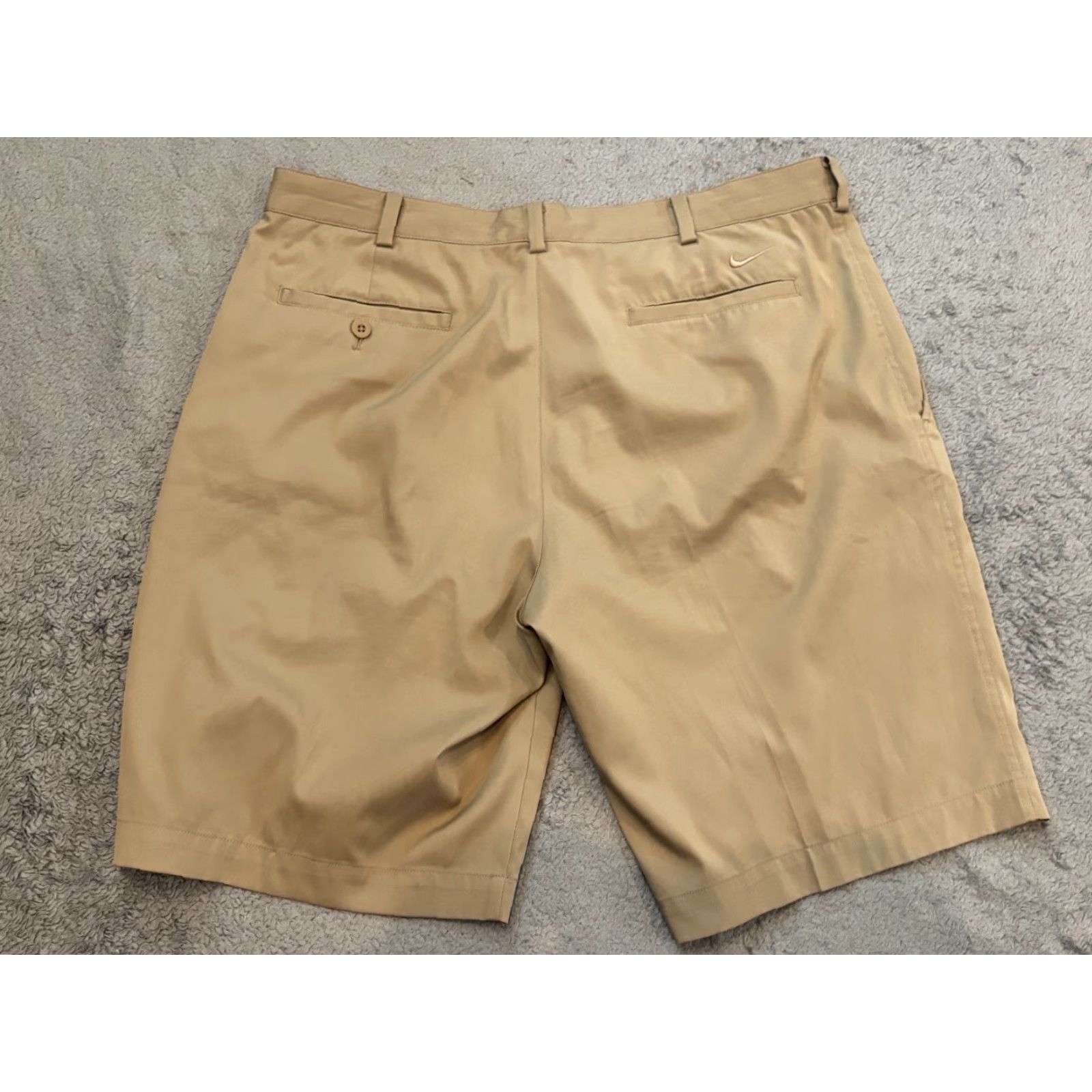 Nike Nike Shorts Mens 40 Beige Chino Golf Dri Fit Stay Cool Athletic Classic Stretch Shirt Mens Beige Nike Short Athletic Classic Stretch Size US 40 / EU 56 - 6 Thumbnail