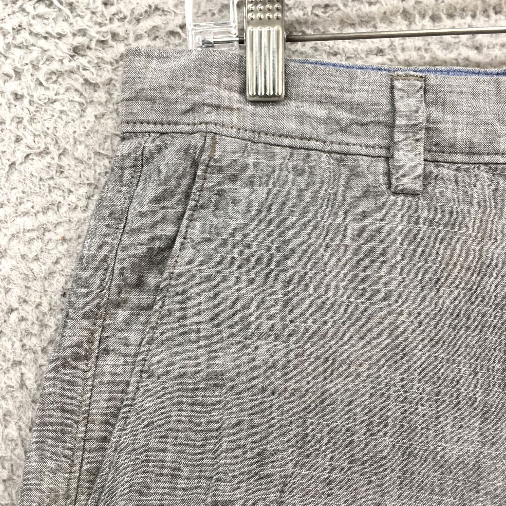 Banana Republic Banana Republic Chino Shorts Mens 30 Gray Cotton Hi-Rise Zip Fly Size US 30 / EU 46 - 4 Thumbnail