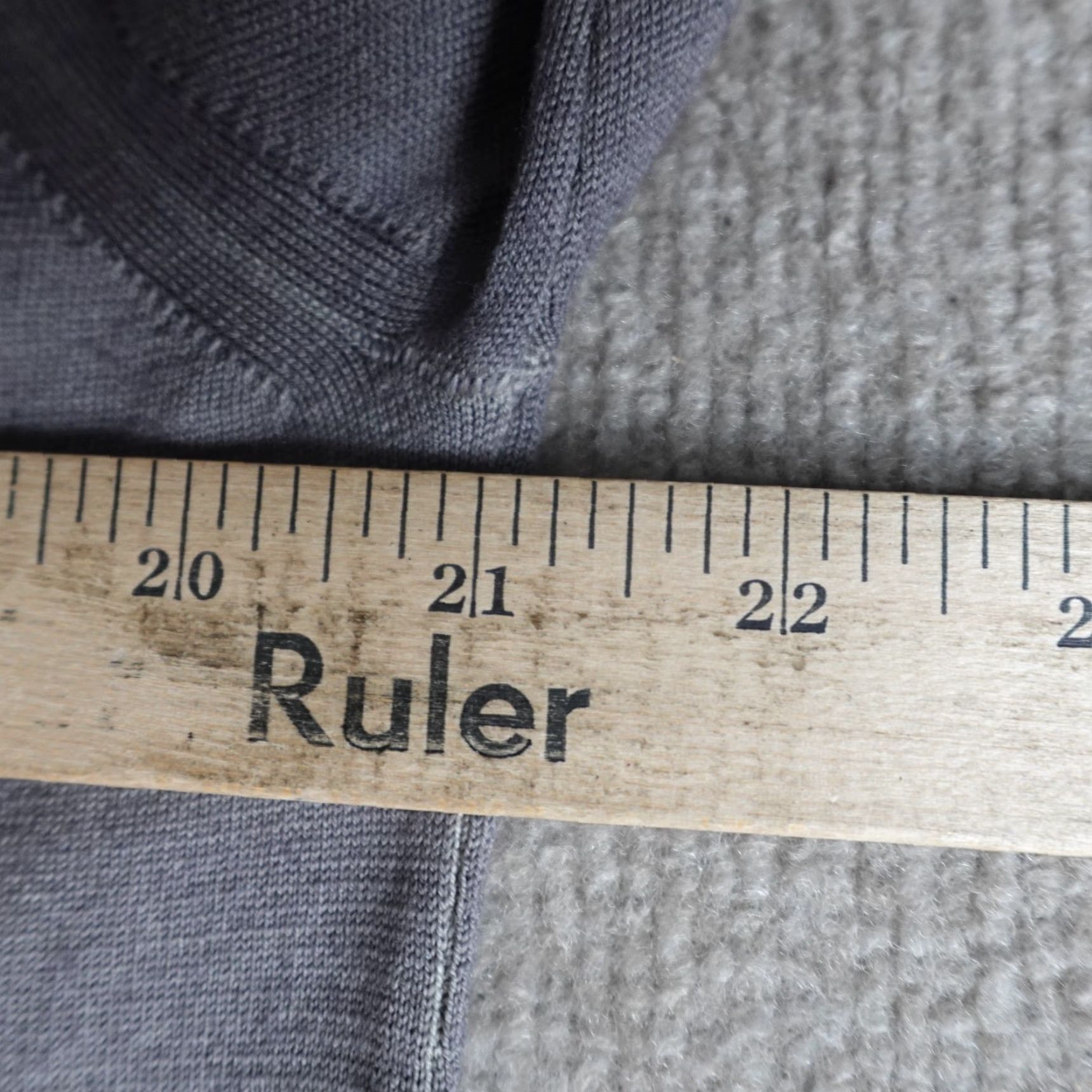 Allen Edmonds Allen Edmonds Sweater XL Gray Solid V-Neck 100% Fine Merino Wool Made in Italy Mens Pullover Knit Wool V-Neck Casual Wool Blank Size US XL / EU 56 / 4 - 5 Thumbnail