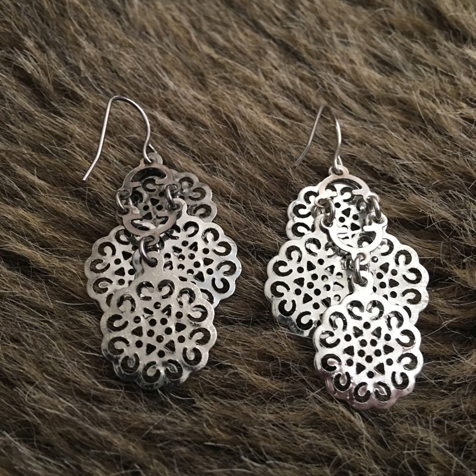 Jewelry Silver tone dangle scroll disc fish hook earrings Size ONE SIZE - 3 Thumbnail