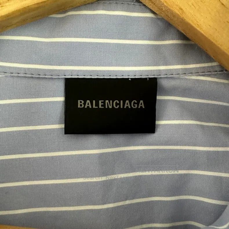 Balenciaga Balenciaga Striped single-breasted button-down long-sleeve Size XS / US 0-2 / IT 36-38 - 4 Thumbnail