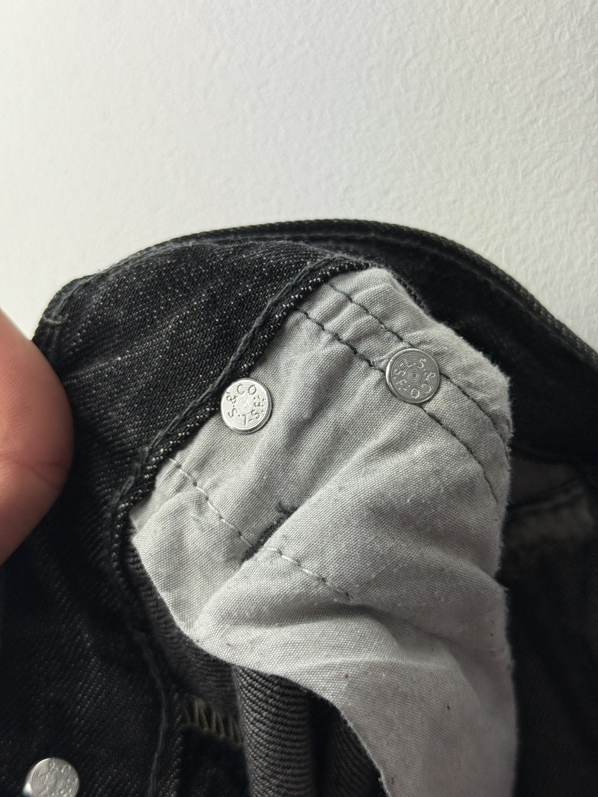Fragment Design × Levi's Early 00s Levi’s x Fragment Fenom Jeans Size US 31 - 11 Thumbnail