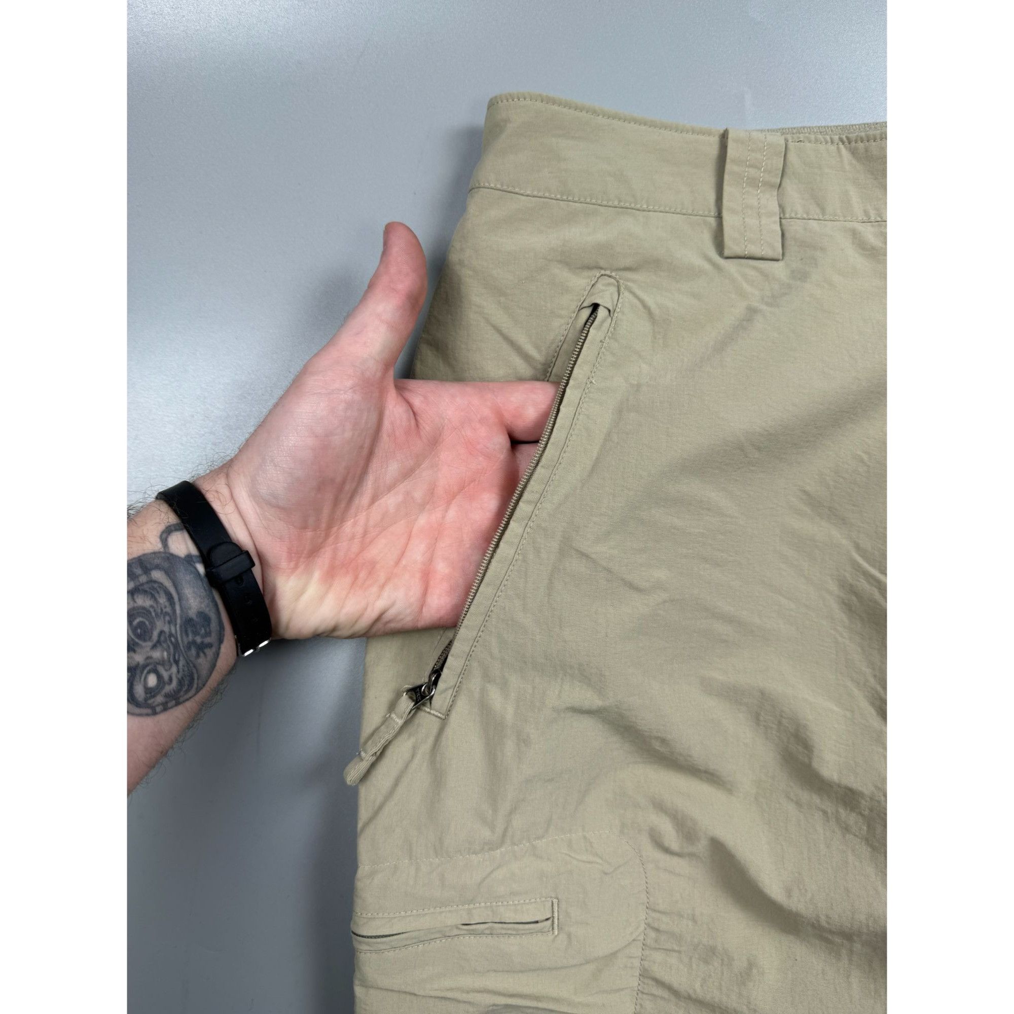 The North Face The North Face Beige Nylon Cargo Trail Pants (Y1190) Size US 32 / EU 48 - 5 Thumbnail